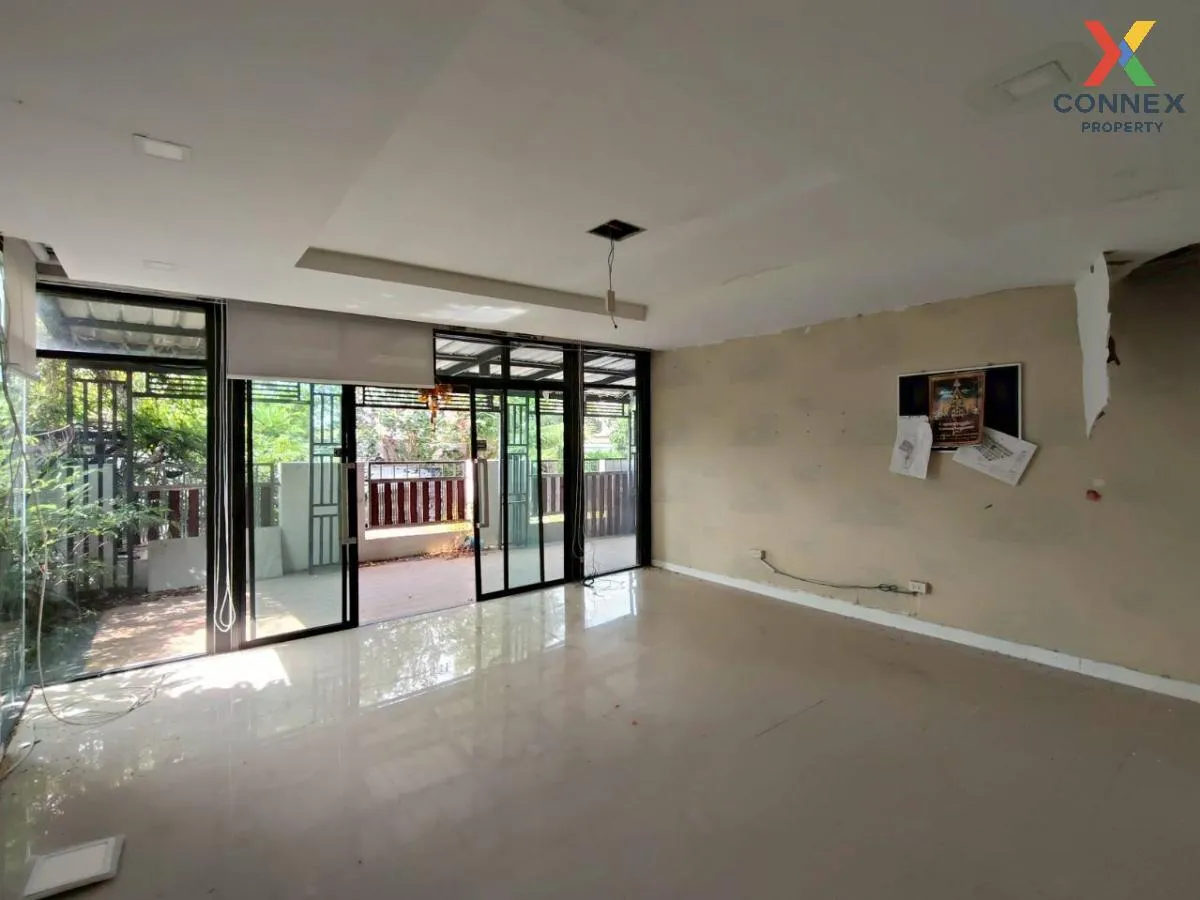 For Sale Townhouse/Townhome  , Pruksa Ville 66/2 Bangna - Nhamdae