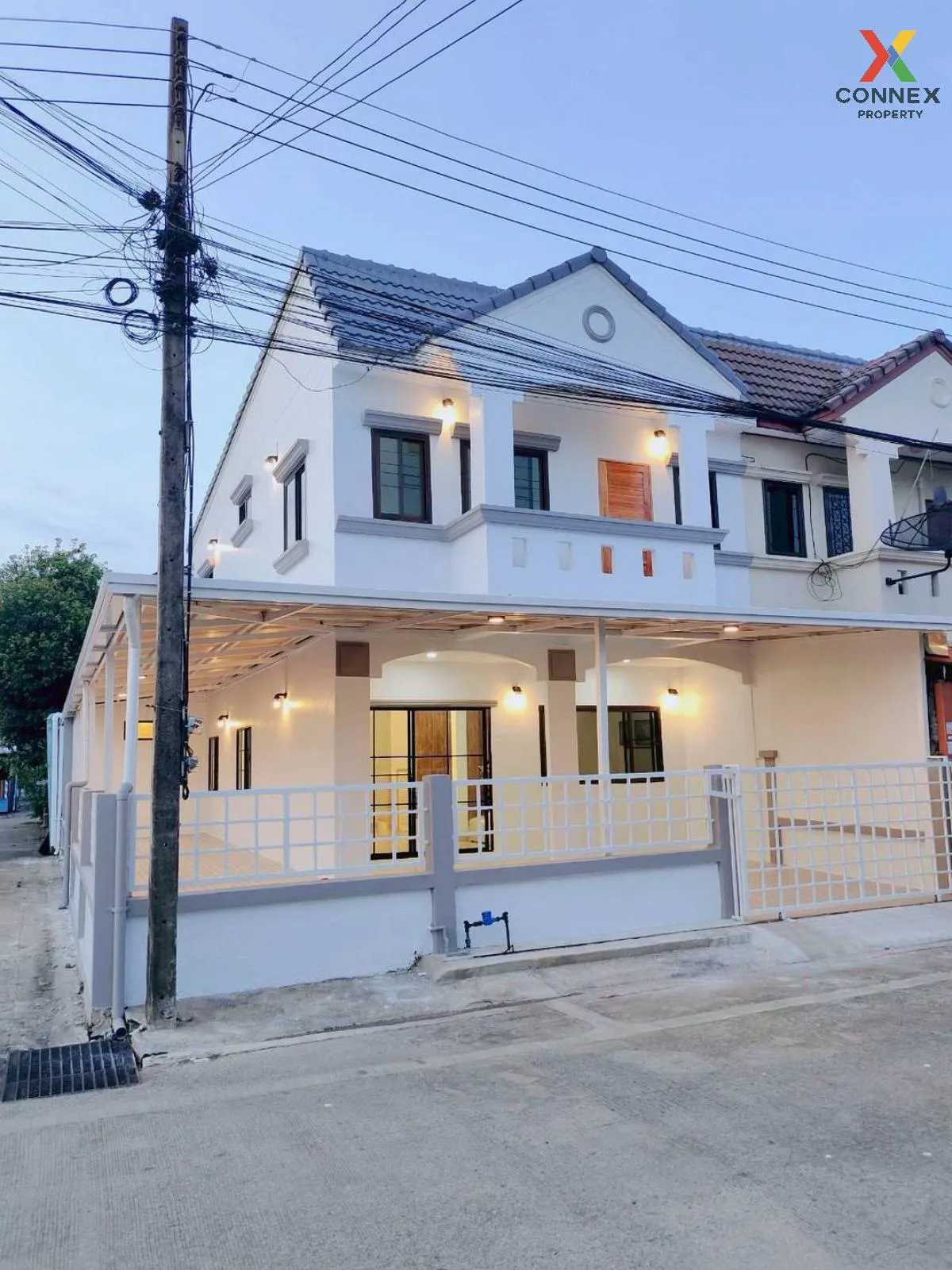 ขายทาวน์เฮ้าส์/ทาวน์โฮม  บ้านฟ้ารังสิต คลอง 4 หน้ากว้าง รีโนเวทให 2