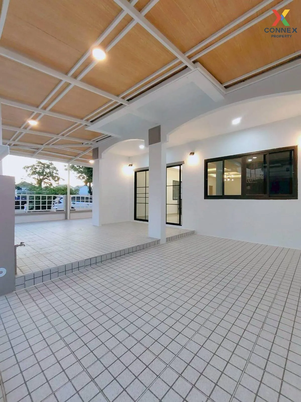 ขายทาวน์เฮ้าส์/ทาวน์โฮม  บ้านฟ้ารังสิต คลอง 4 หน้ากว้าง รีโนเวทให 4