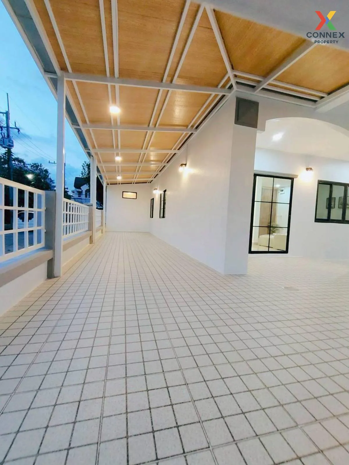 ขายทาวน์เฮ้าส์/ทาวน์โฮม  บ้านฟ้ารังสิต คลอง 4 หน้ากว้าง รีโนเวทให