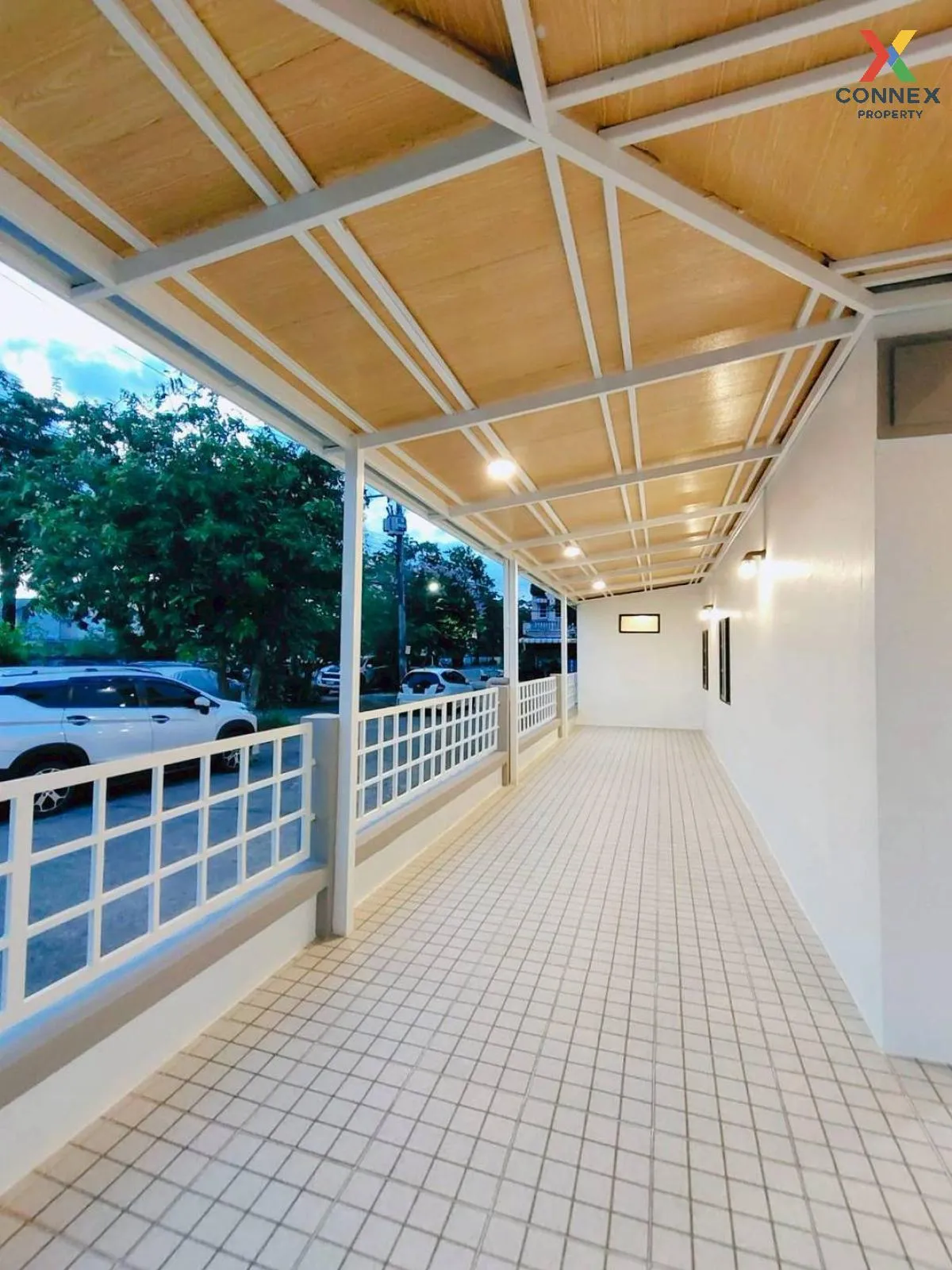 ขายทาวน์เฮ้าส์/ทาวน์โฮม  บ้านฟ้ารังสิต คลอง 4 หน้ากว้าง รีโนเวทให