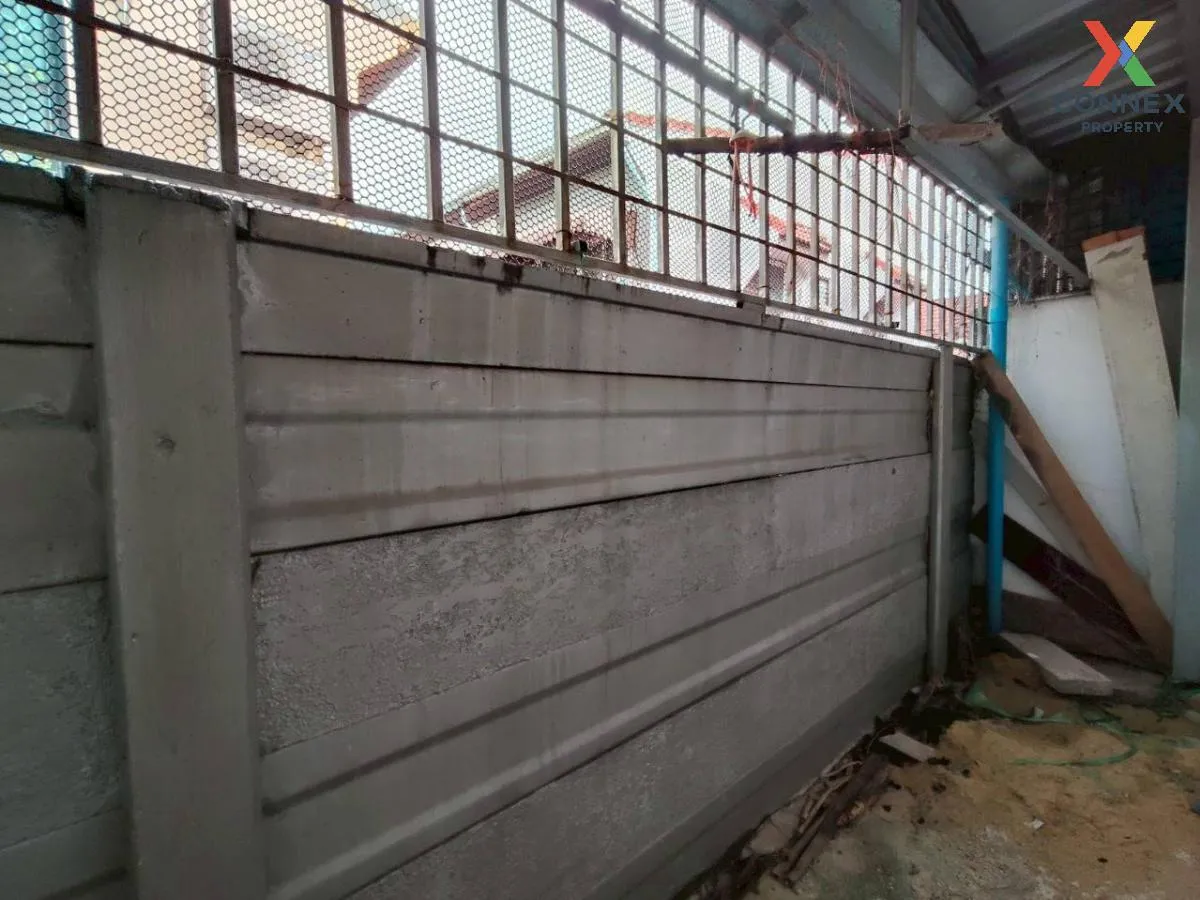 For Sale Townhouse/Townhome  , Baan Pruksa 114C Teparak-Muengmai 