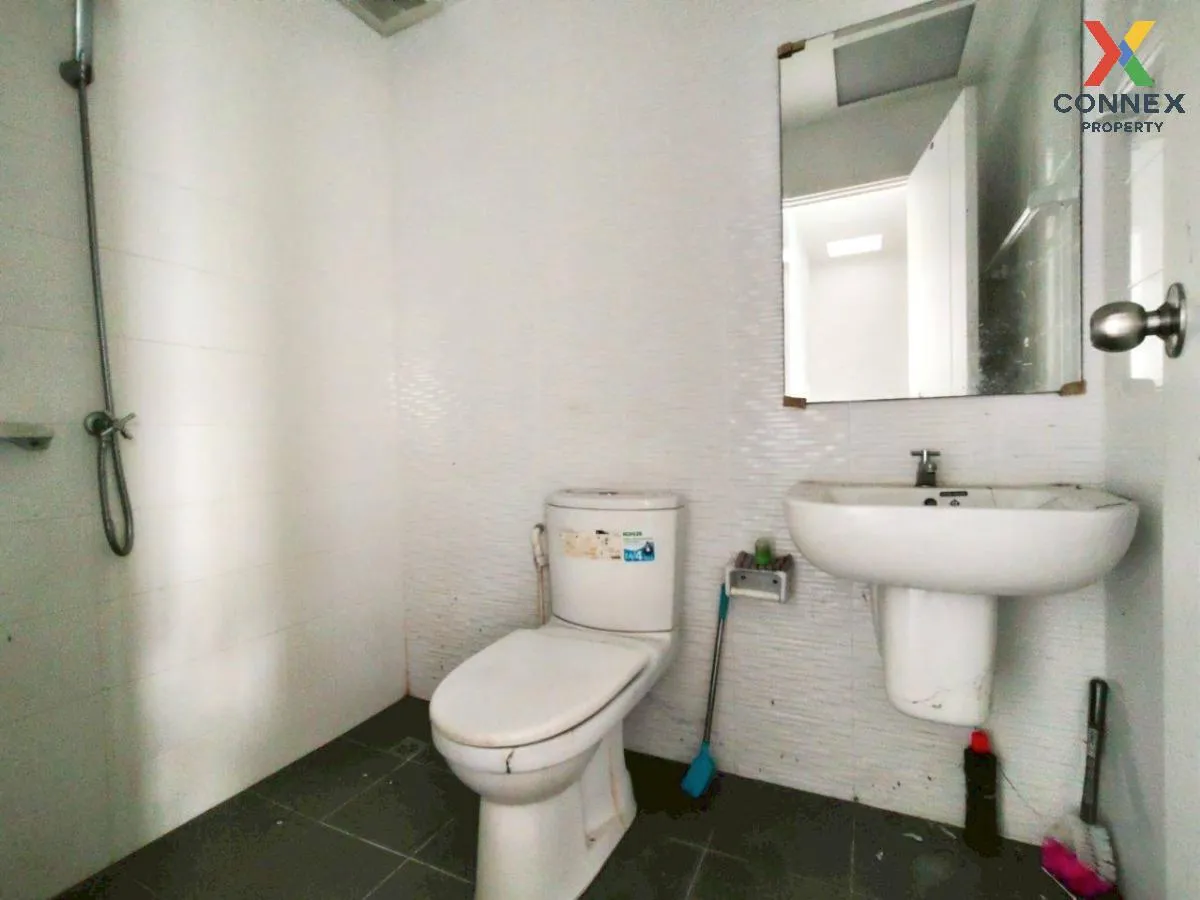 For Sale Townhouse/Townhome  , Baan Pruksa 114C Teparak-Muengmai 