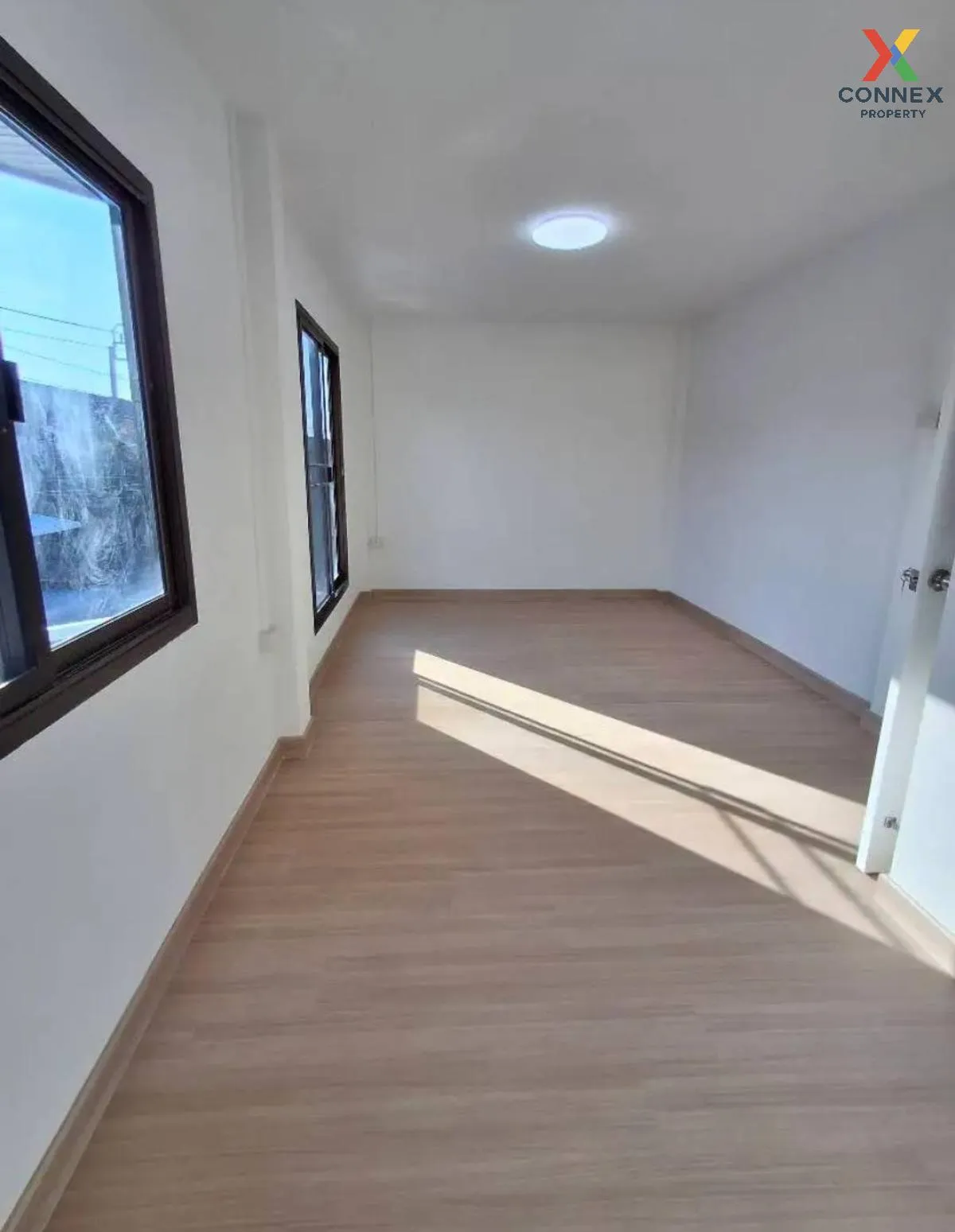 ขายบ้าน  บ้านมนรดา 2 หน้ากว้าง บางบัวทอง บางบัวทอง นนทบุรี CX-124