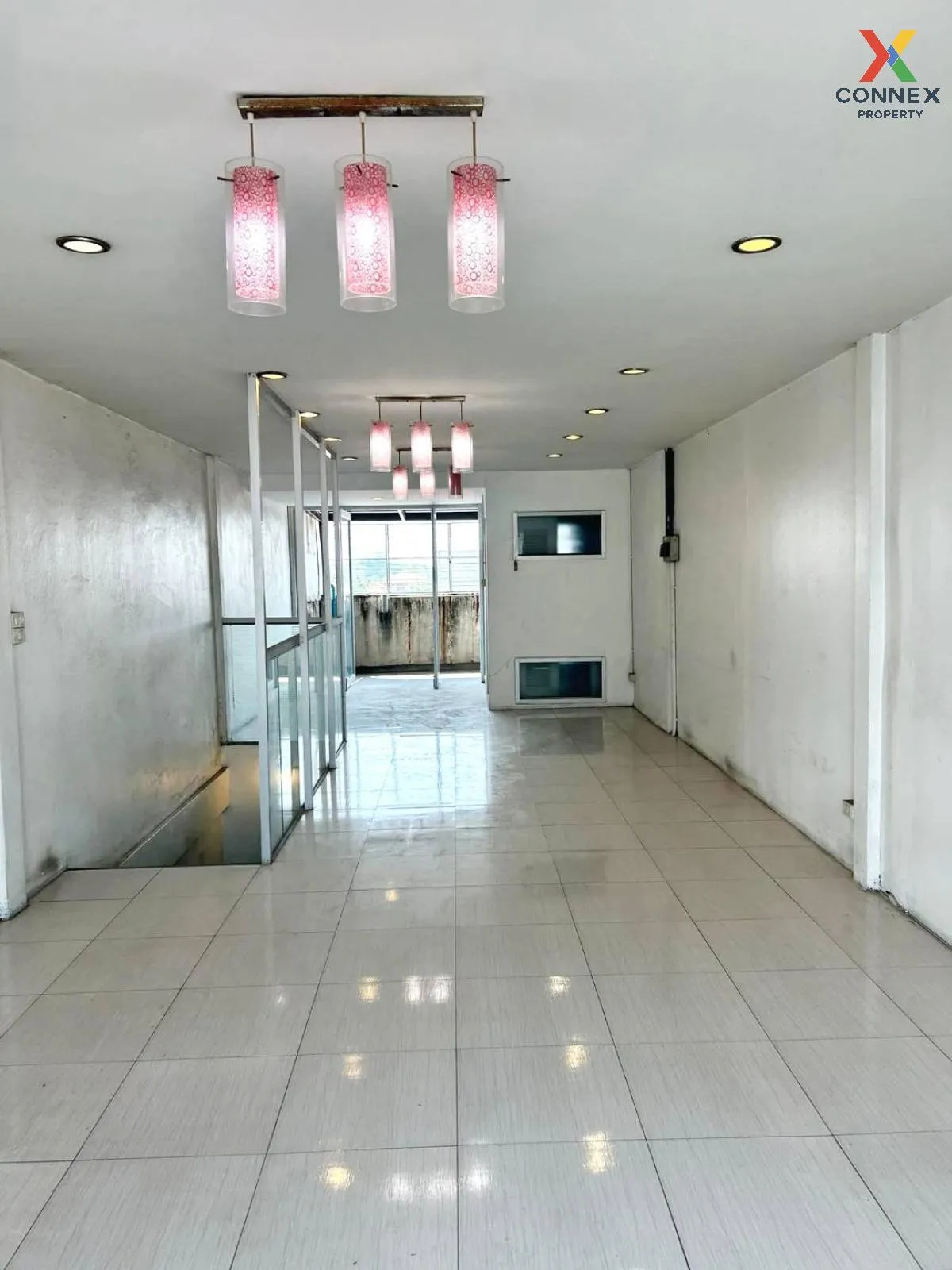 ขายทาวน์เฮ้าส์/ทาวน์โฮม  อยู่เจริญ วิภาวดี หน้ากว้าง สนามบิน เขต  ขายทาวน์เฮ้าส์/ทาวน์โฮม  อยู่เจริญ วิภาวดี หน้ากว้าง สนามบิน เขต