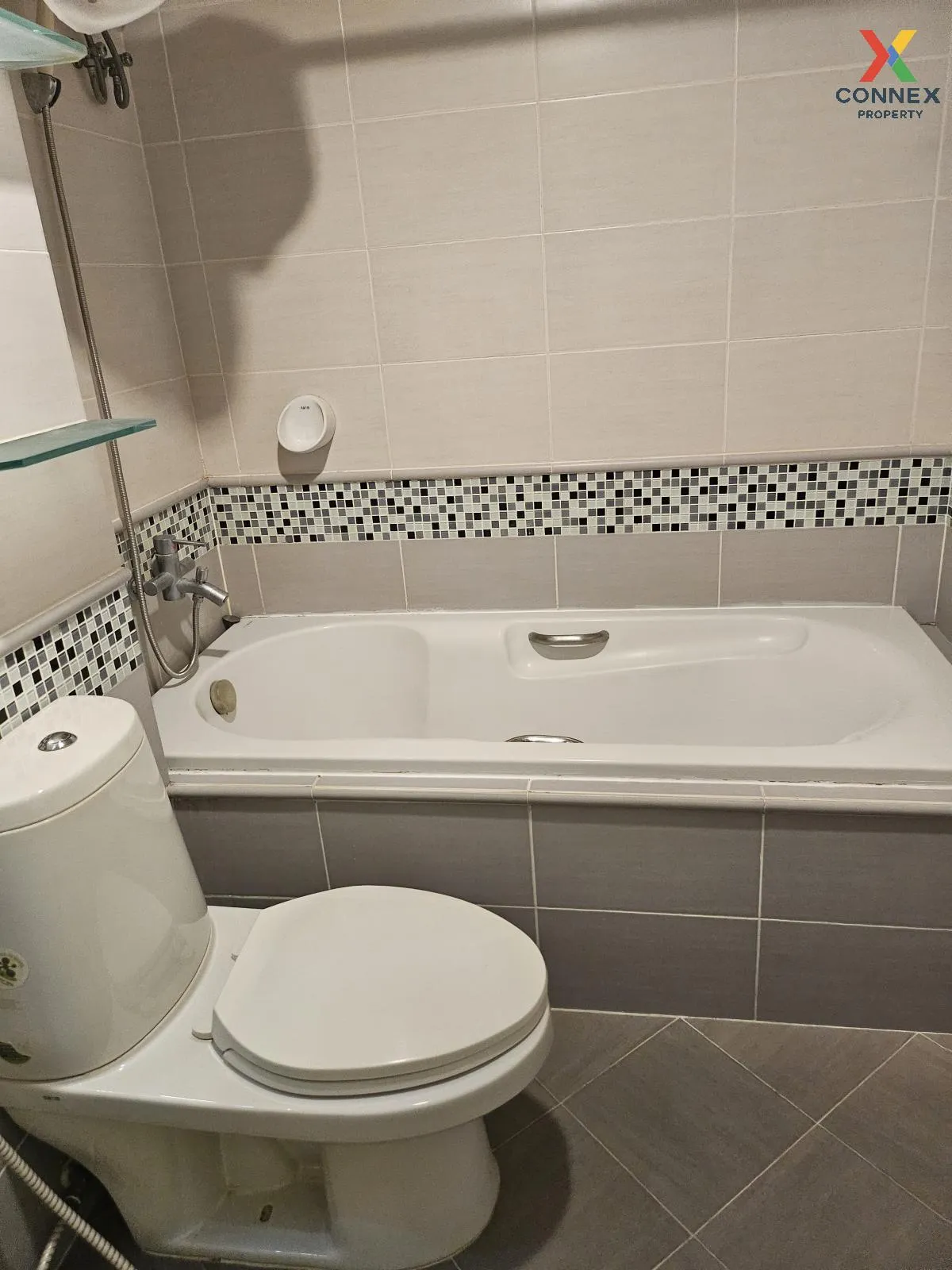 เช่าคอนโด  เดอะ วอเตอร์ฟอร์ด สุขุมวิท 50 BTS-พระโขนง พระโขนง เขต 