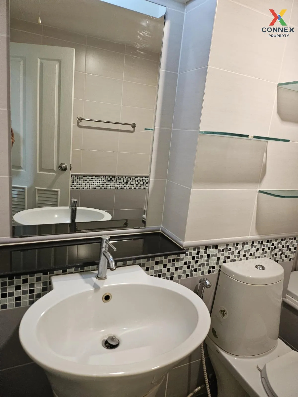 เช่าคอนโด  เดอะ วอเตอร์ฟอร์ด สุขุมวิท 50 BTS-พระโขนง พระโขนง เขต 