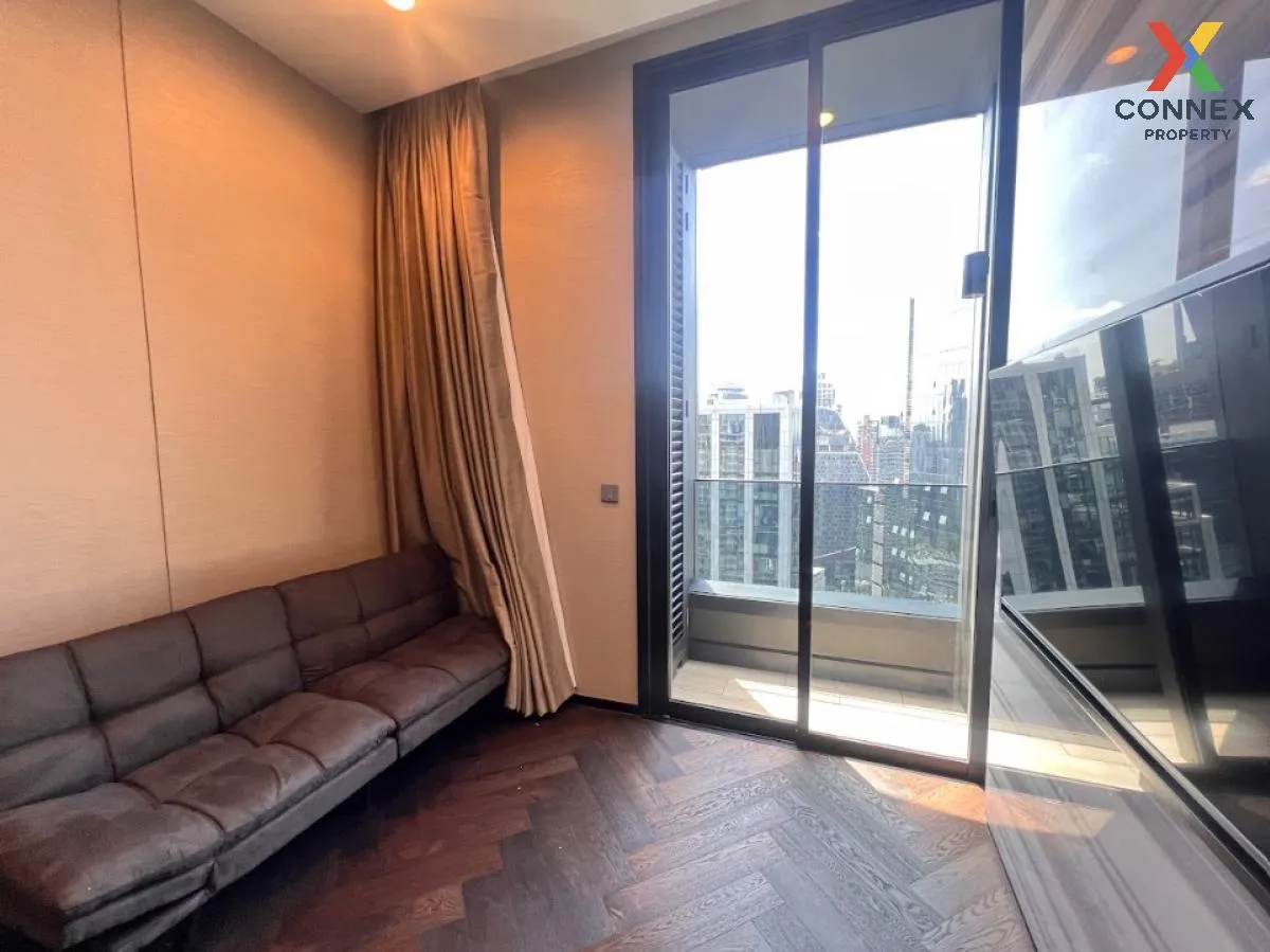 For Rent Condo , The Esse Sukhumvit 36 , nice view , high floor , 1