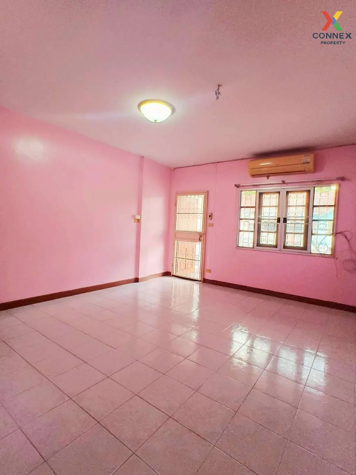 For Sale Townhouse/Townhome  , Sinthawee Ngam Charoen , Tha Kham 