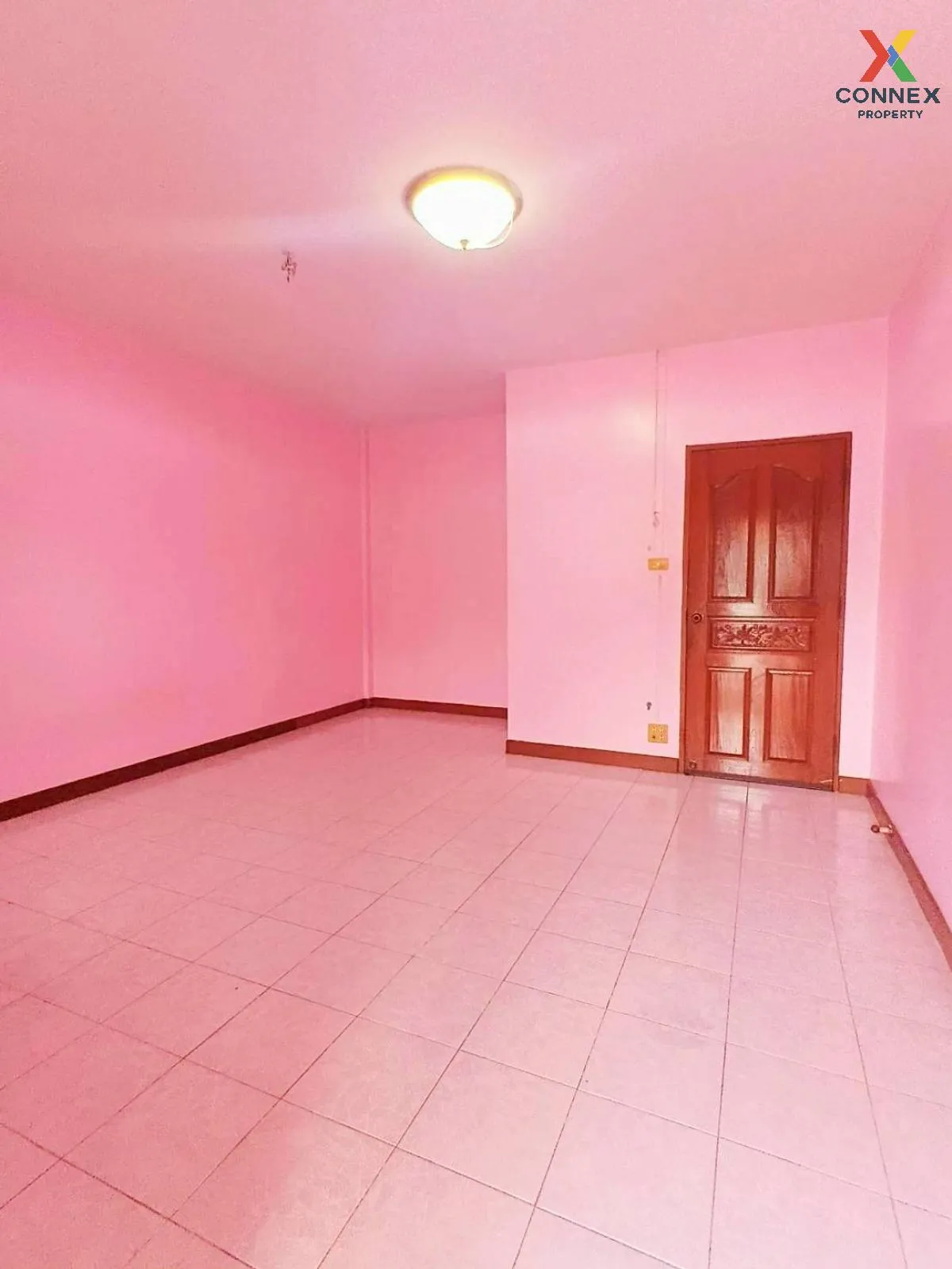 For Sale Townhouse/Townhome  , Sinthawee Ngam Charoen , Tha Kham 