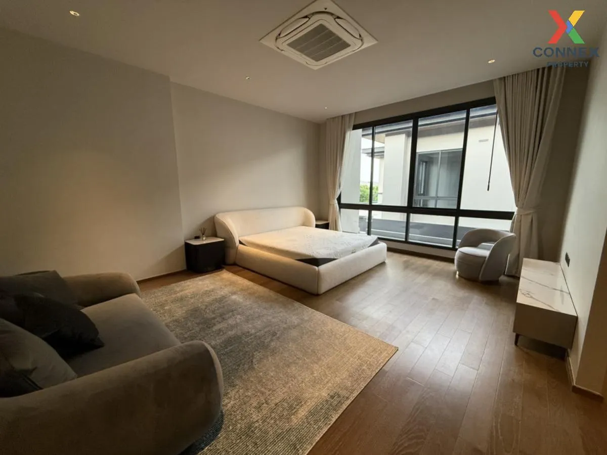 เช่าบ้าน  ศิรนินทร์ เรสซิเดนเซส พัฒนาการ MRT-กลันตัน (สายสีเหลือง