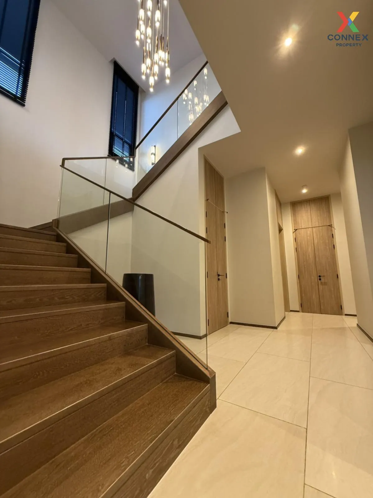 เช่าบ้าน  ศิรนินทร์ เรสซิเดนเซส พัฒนาการ MRT-กลันตัน (สายสีเหลือง