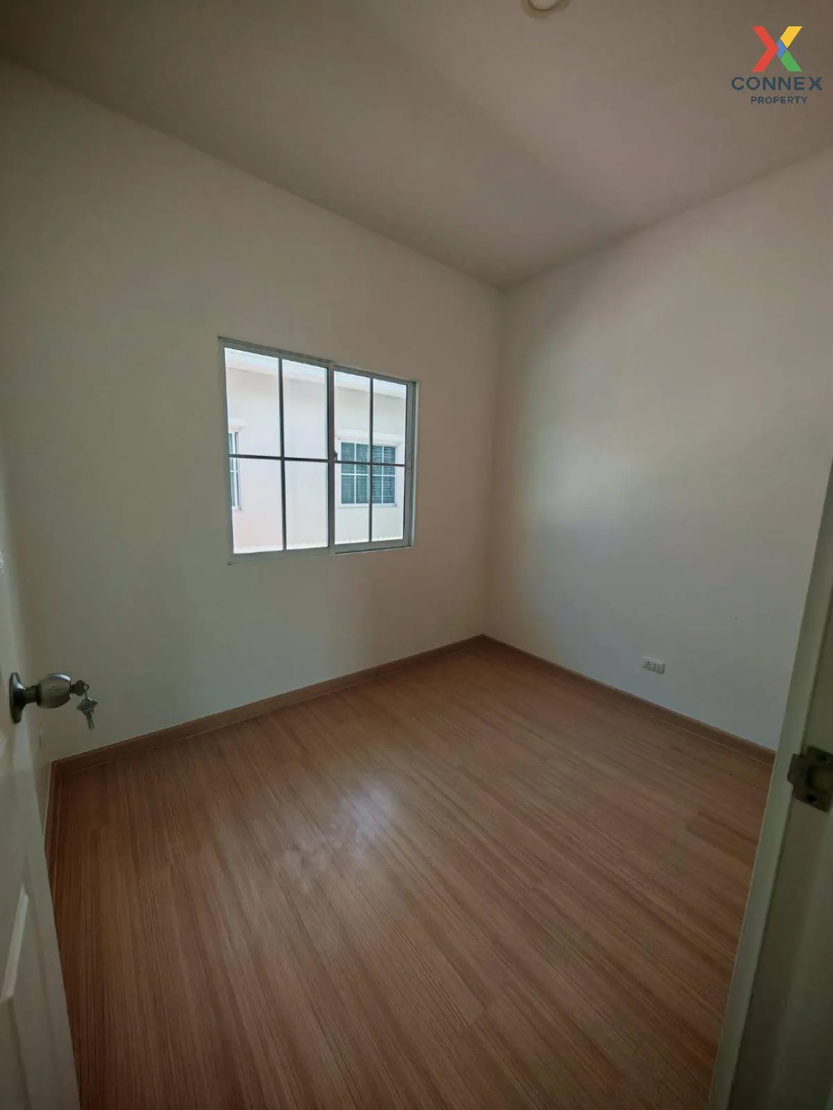 ขายทาวน์เฮ้าส์/ทาวน์โฮม  เจ ซิตี้ สุขุมวิท – แพรกษา หน้ากว้าง รีโ