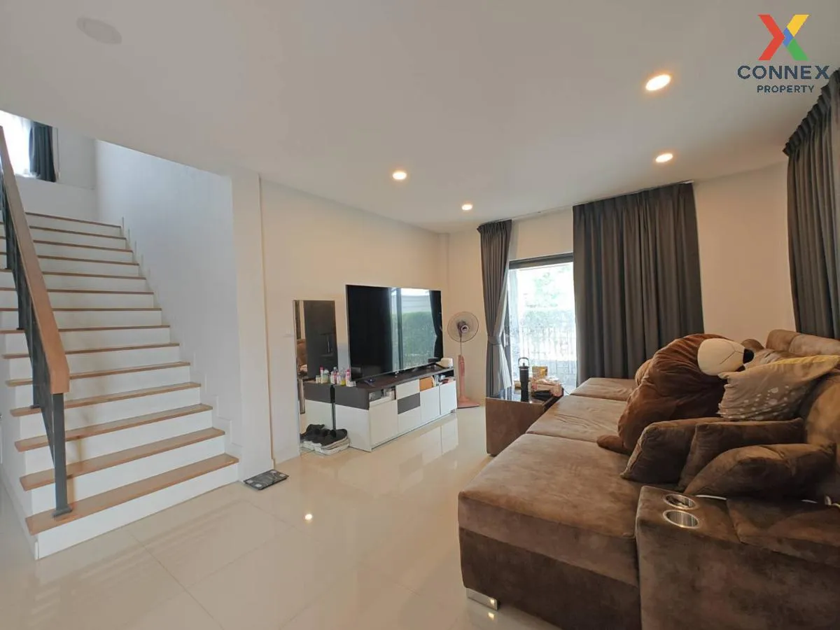 ขายบ้าน  เซนโทร วงแหวน - จตุโชติ ห้องมุม หน้ากว้าง สามวาตะวันตก เ