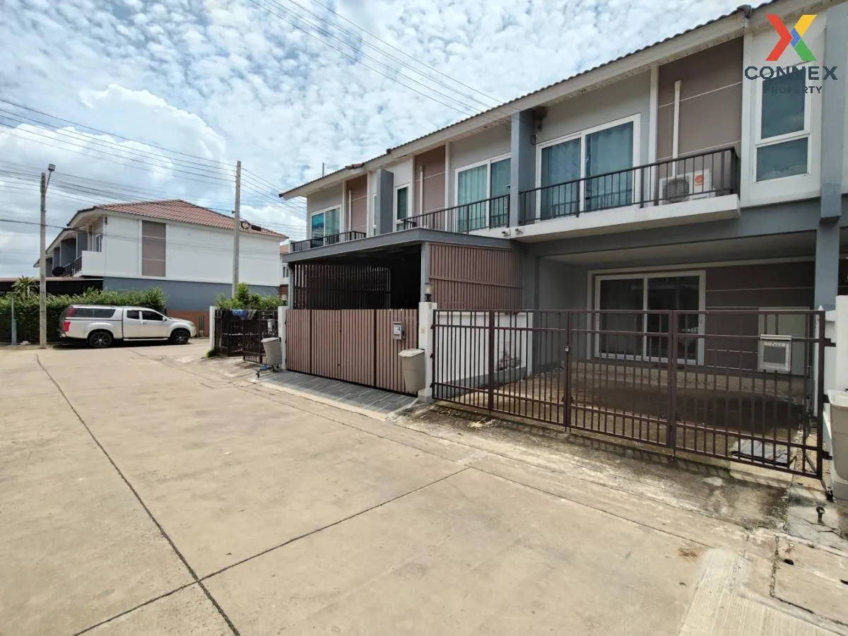 For Sale Townhouse/Townhome  , Supalai Bella Wongwaen Lumlukka Kl 3