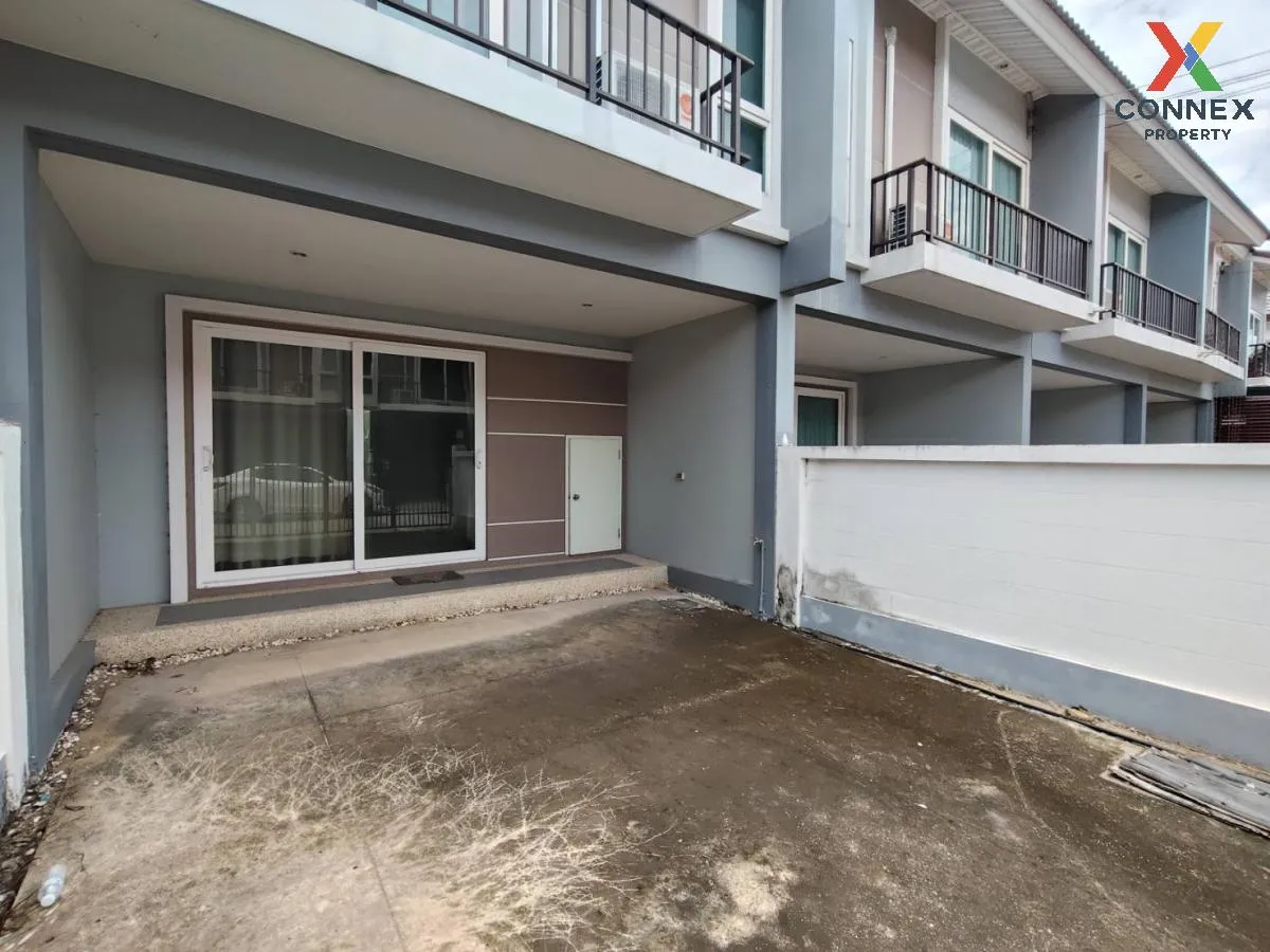For Sale Townhouse/Townhome  , Supalai Bella Wongwaen Lumlukka Kl 4