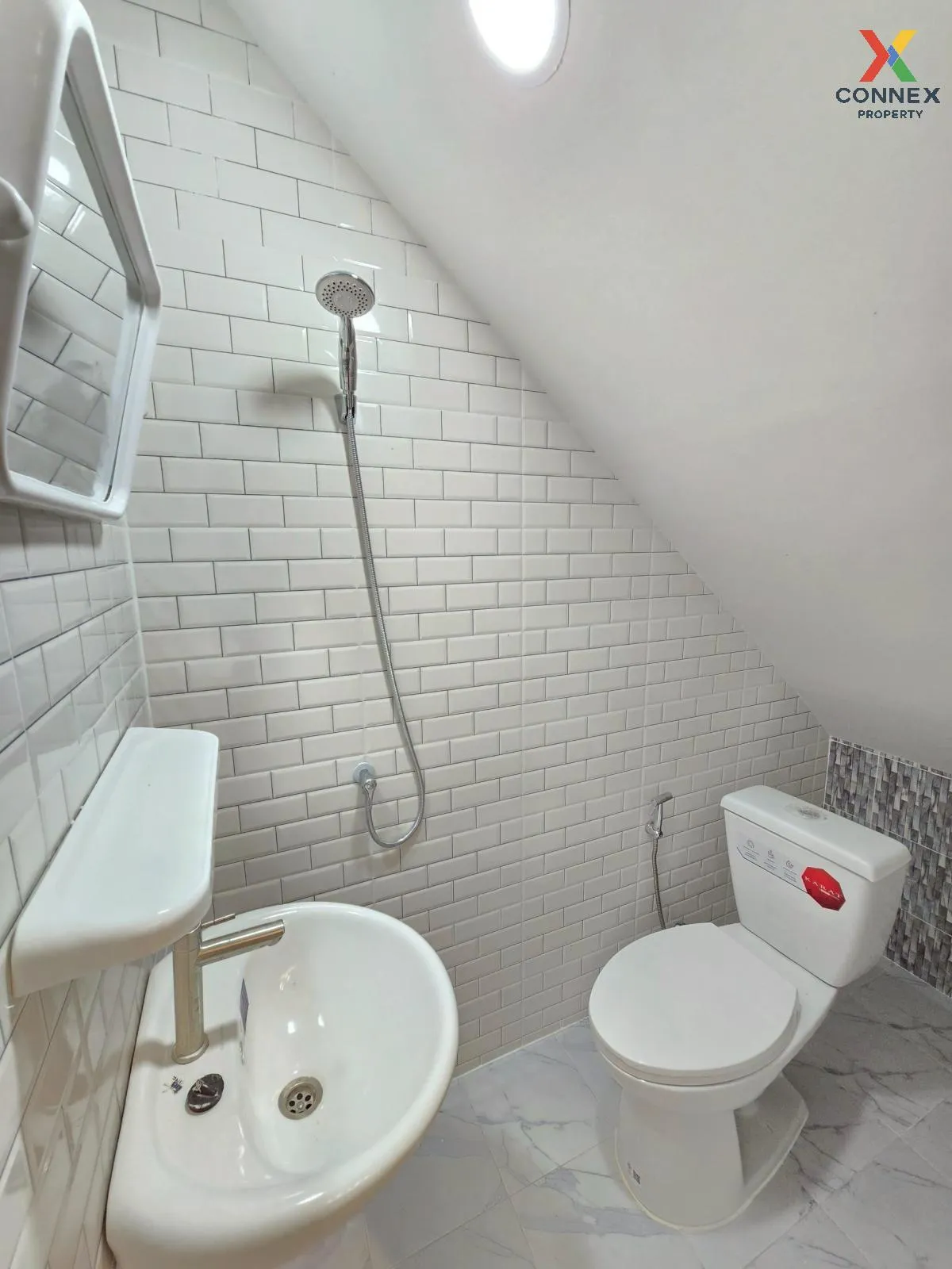 ขายทาวน์เฮ้าส์/ทาวน์โฮม  บ้านแสงตะวัน บึงน้ำรักษ์ ธัญบุรี ปทุมธาน