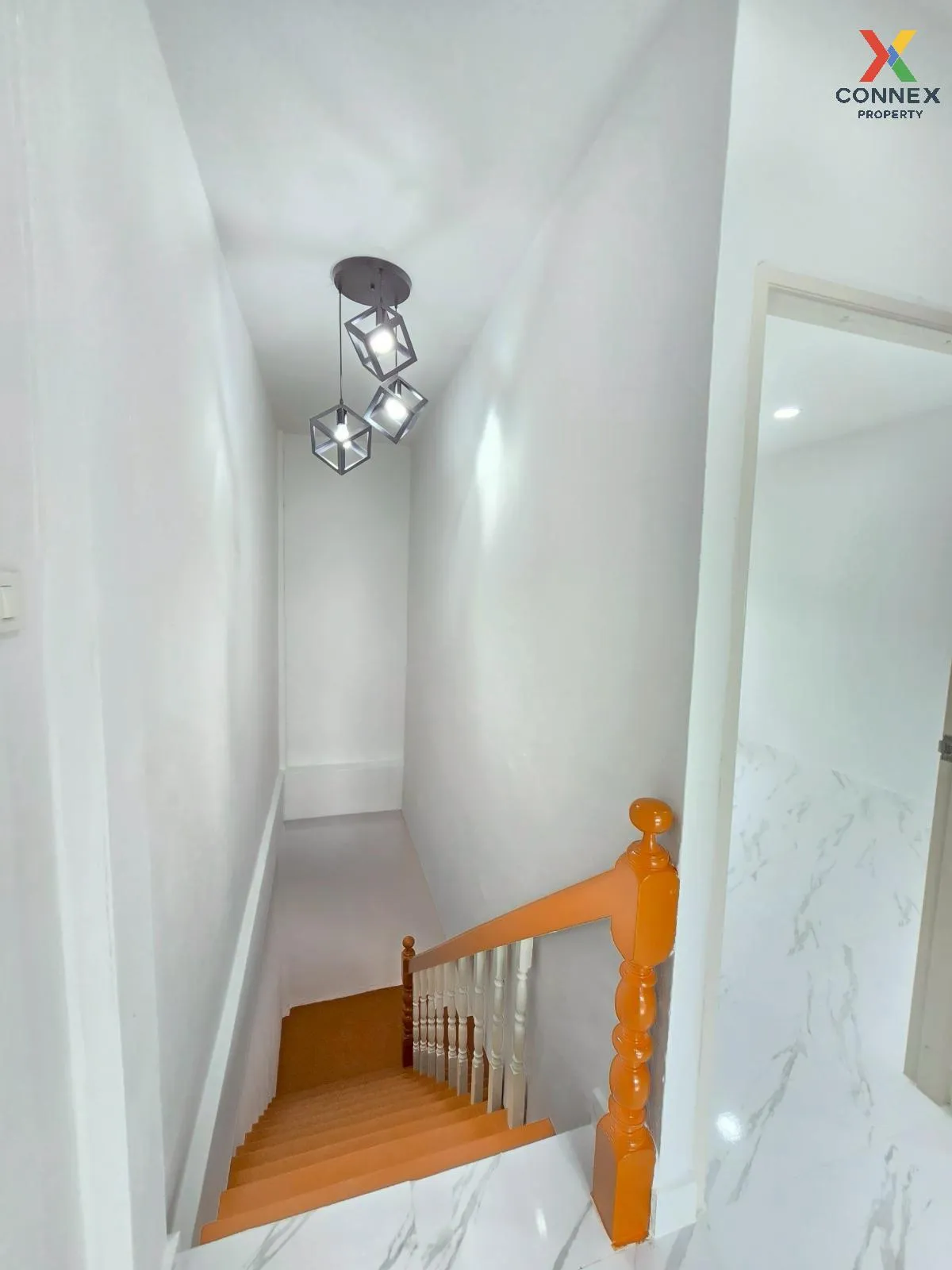 ขายทาวน์เฮ้าส์/ทาวน์โฮม  บ้านแสงตะวัน บึงน้ำรักษ์ ธัญบุรี ปทุมธาน