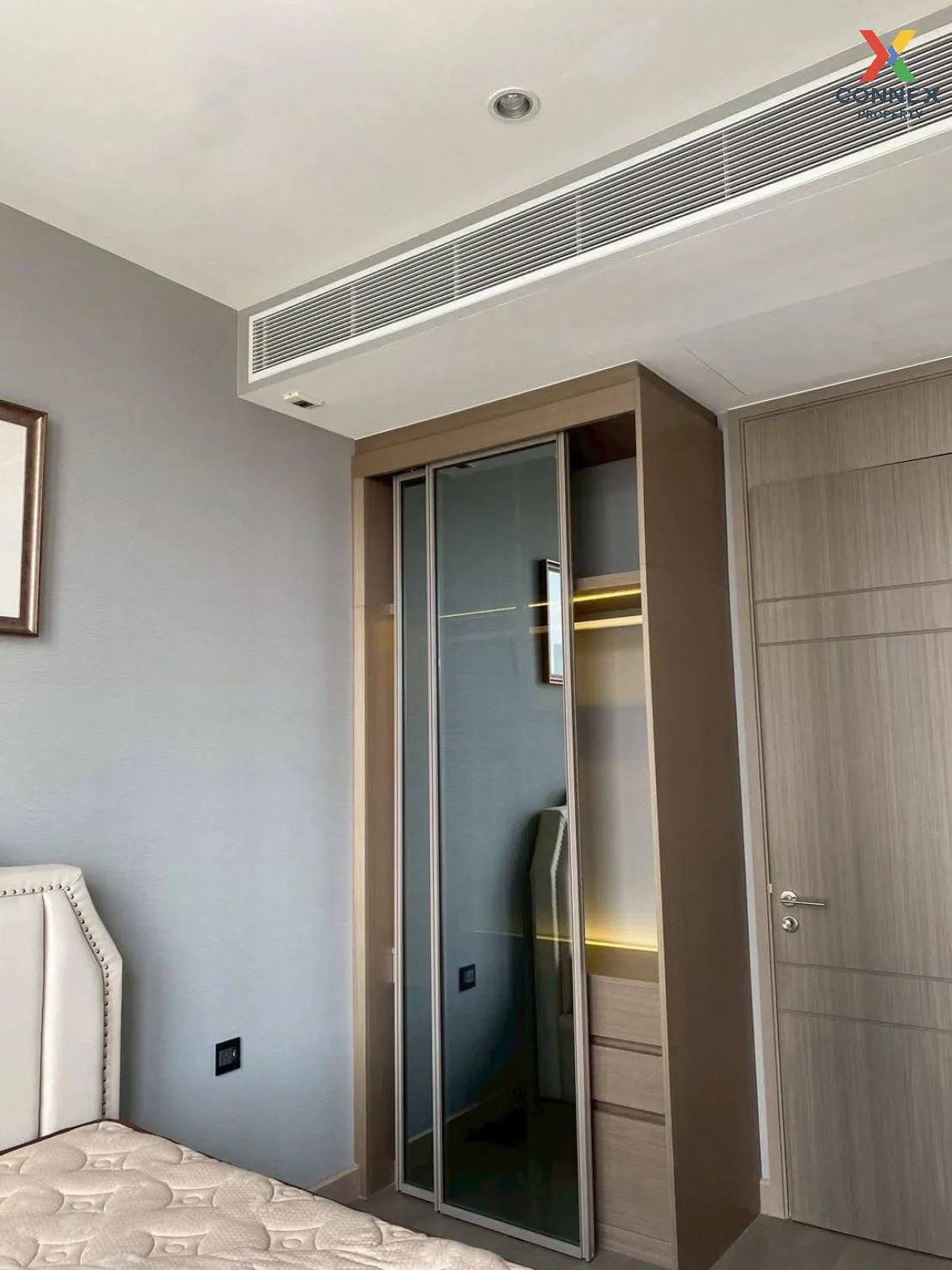 For Rent Condo , The Esse at Singha Complex , MRT-Phetchaburi , B