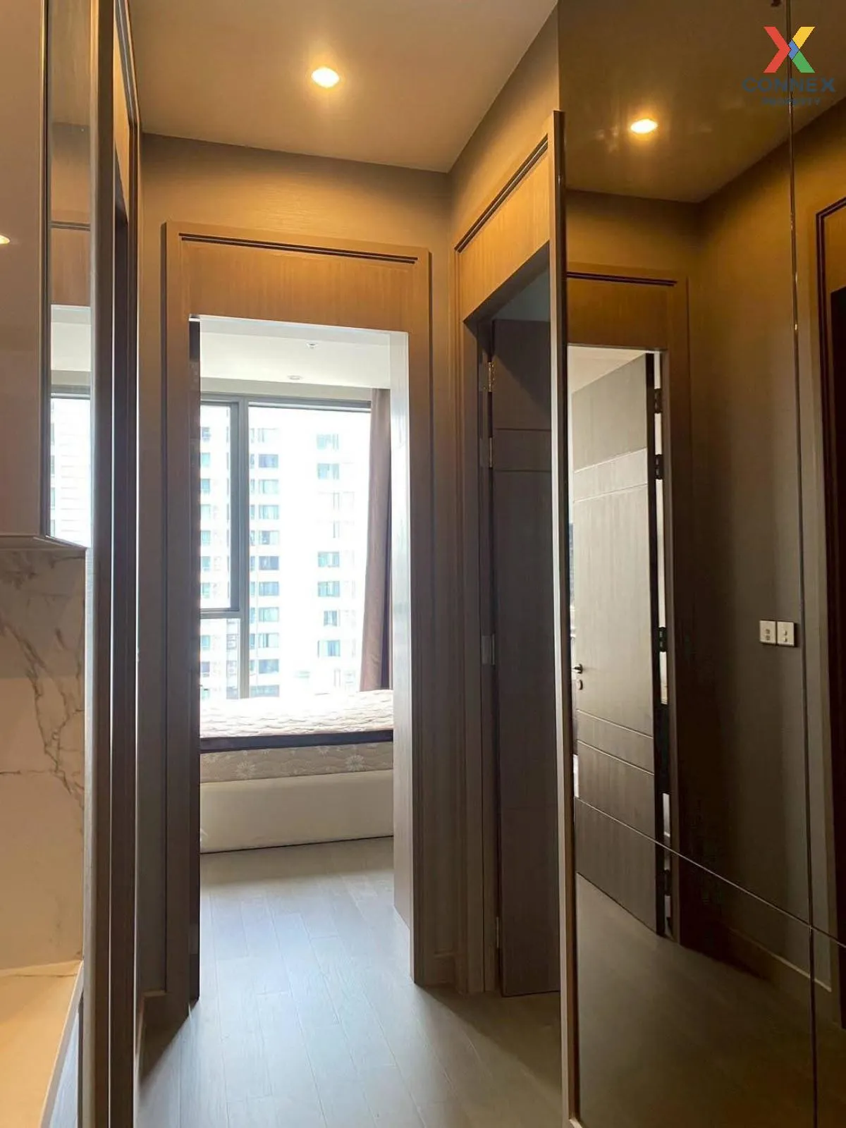 For Rent Condo , The Esse at Singha Complex , MRT-Phetchaburi , B