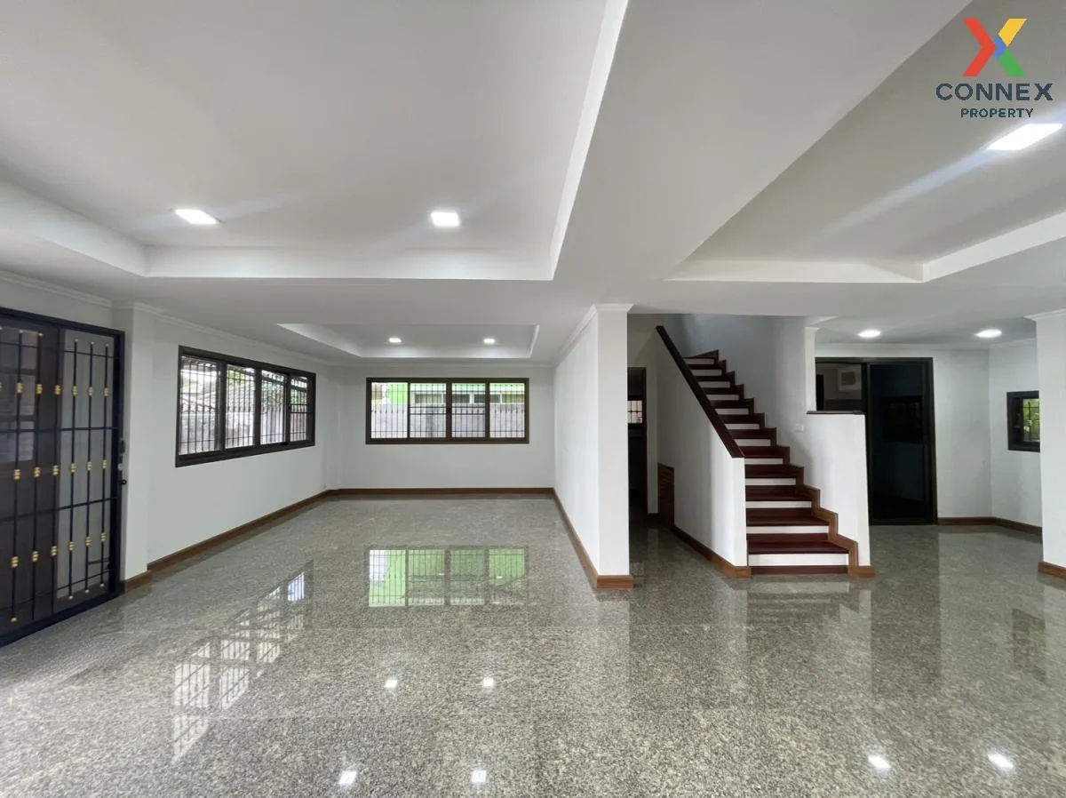 For Sale House , Supalai Grand Lake , nice view , Saen Saep , Min