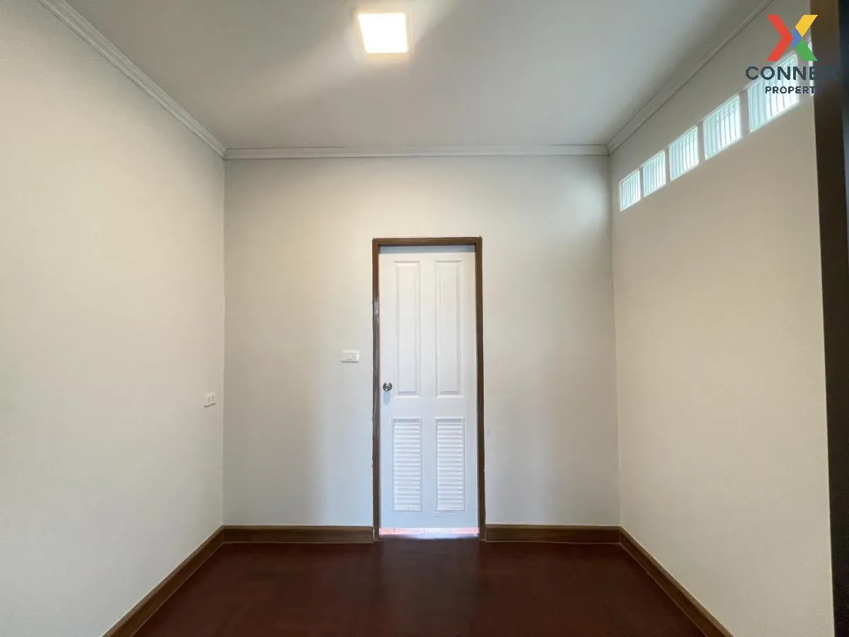 For Sale House , Supalai Grand Lake , nice view , Saen Saep , Min