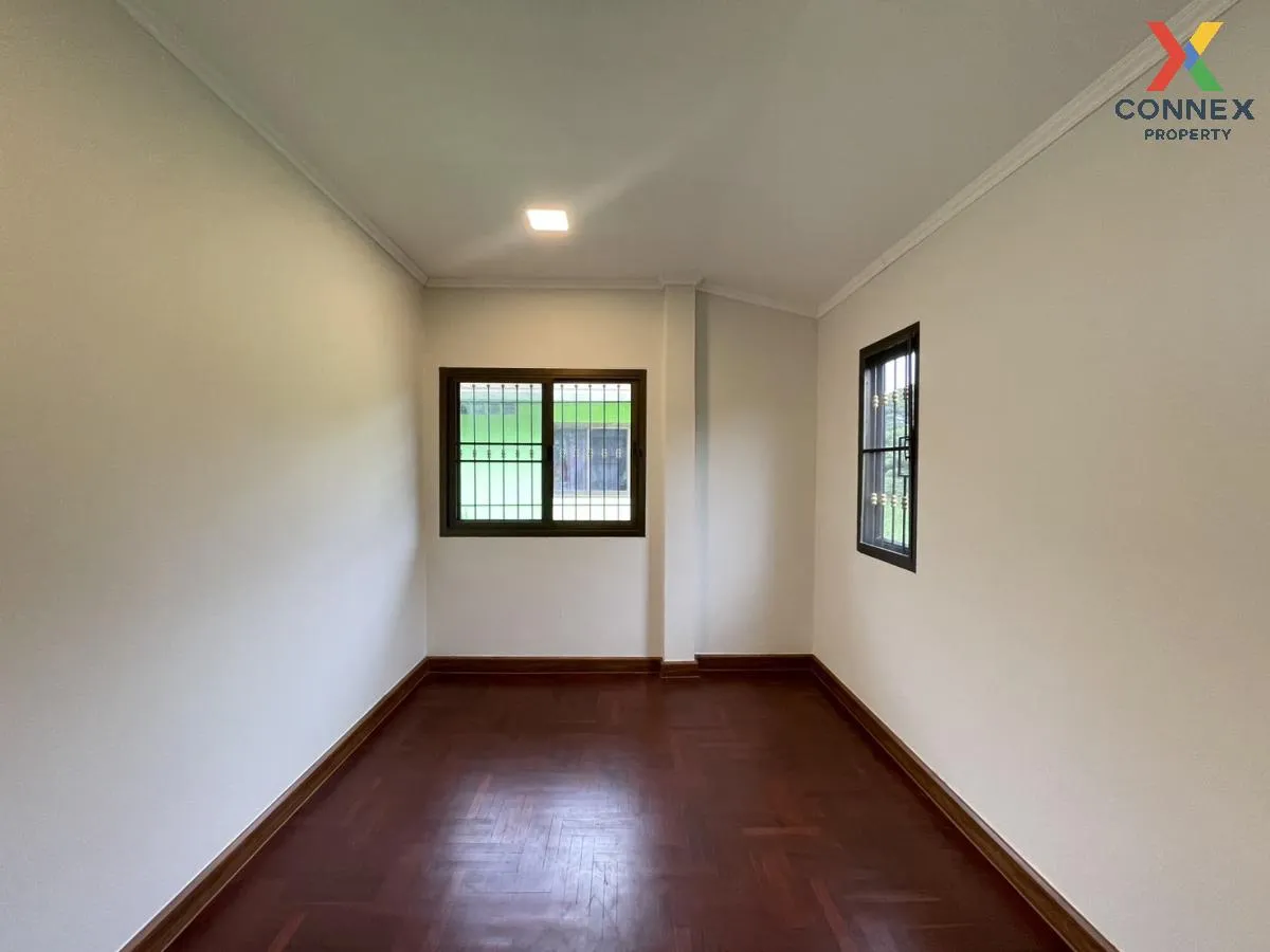 For Sale House , Supalai Grand Lake , nice view , Saen Saep , Min