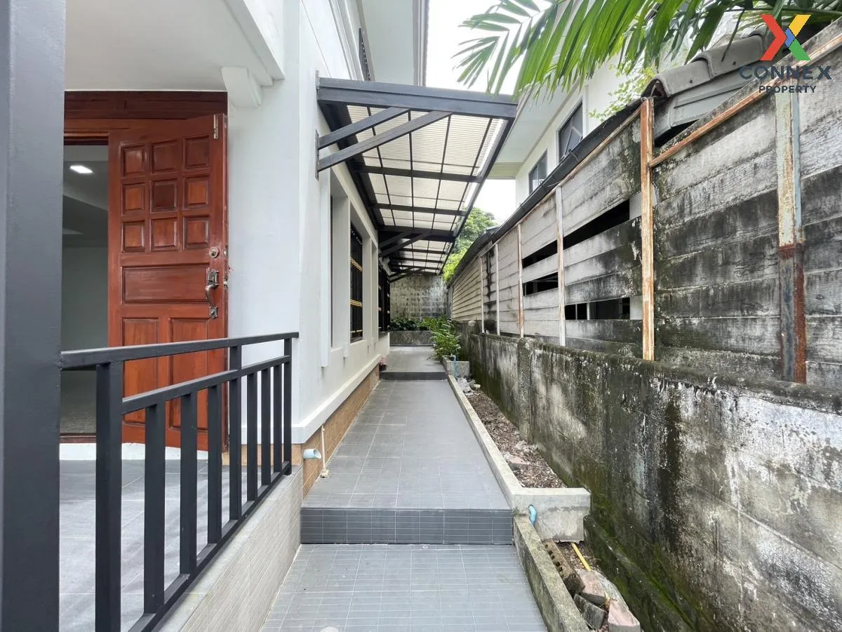 For Sale House , Supalai Grand Lake , nice view , Saen Saep , Min