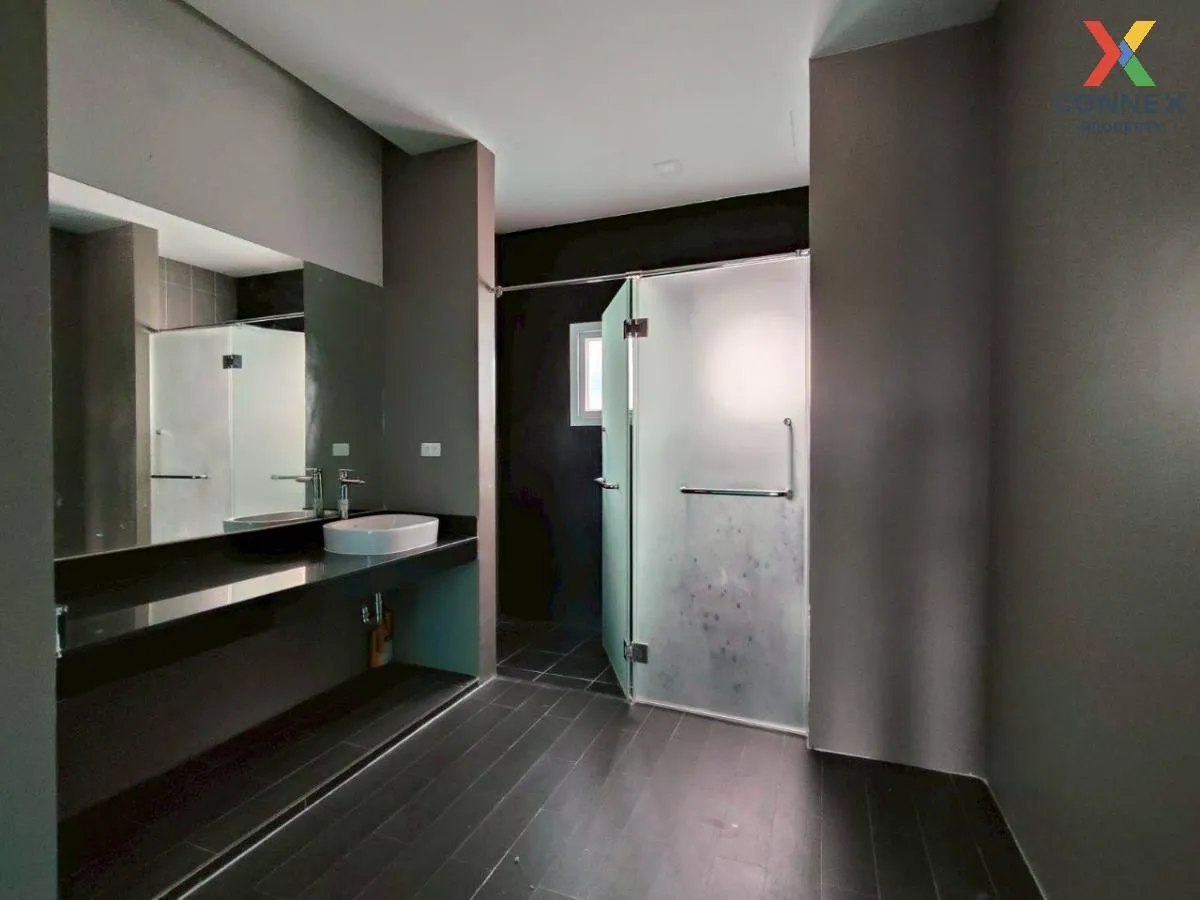 For Sale Townhouse/Townhome  , Bless Town Srinakarin - Namdang , 