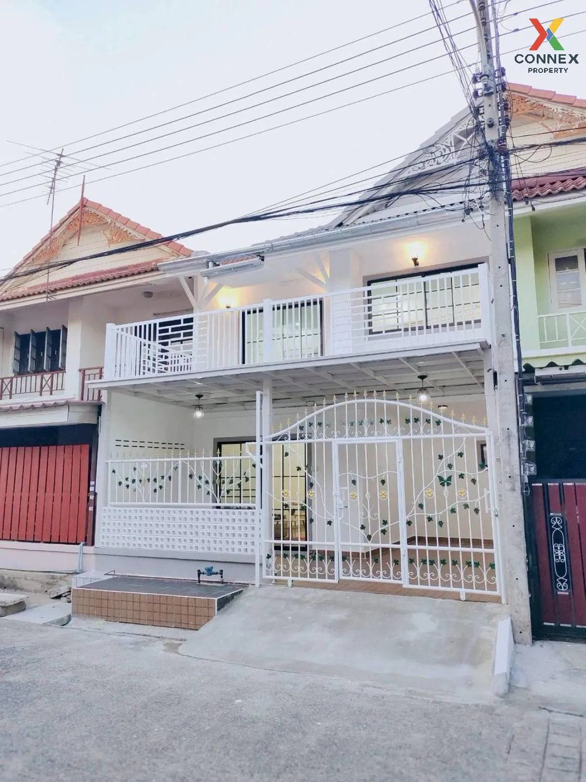 ขายทาวน์เฮ้าส์/ทาวน์โฮม  บ้านพฤกษา 9 หน้ากว้าง รีโนเวทใหม่ คลองสา 2