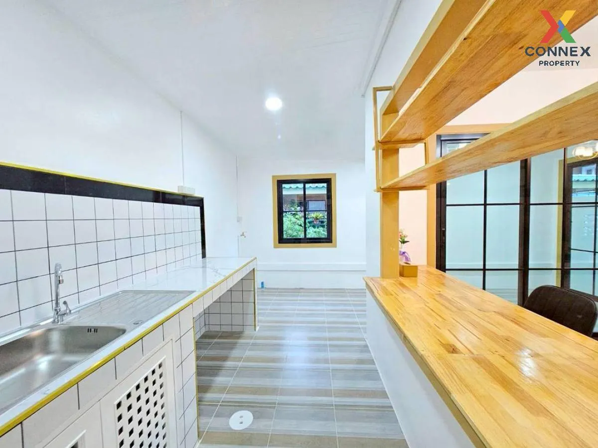 ขายทาวน์เฮ้าส์/ทาวน์โฮม  บ้านพฤกษา 10 บางกรวย - ไทรน้อย ห้องมุม ห