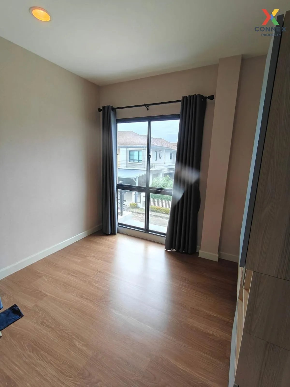 ขายบ้าน  ไลฟ์ บางกอก บูเลอวาร์ด ราชพฤกษ์ - ปิ่นเกล้า ศาลากลาง บาง