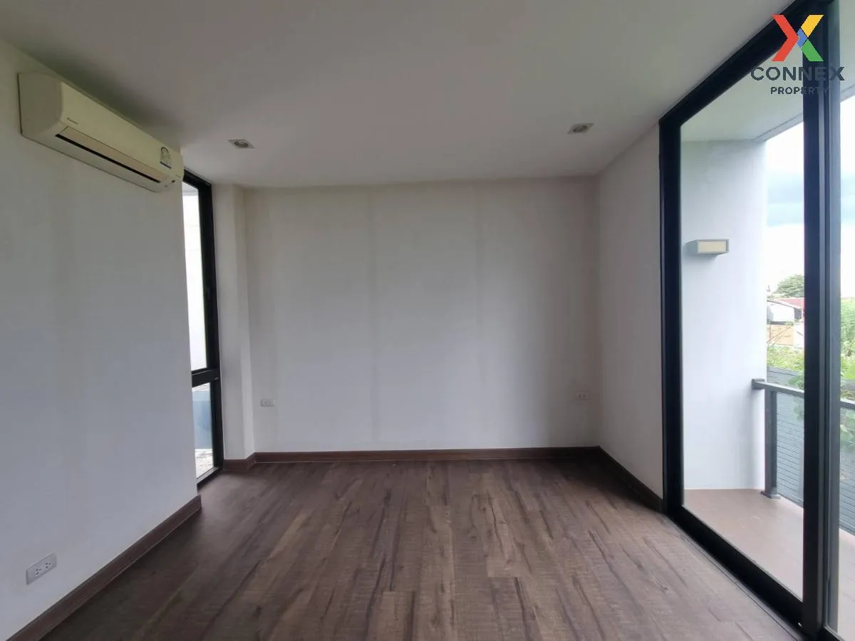 For Sale House , Baan Klang Muang Classe Ratchada - Ladprao , Lat For Sale House , Baan Klang Muang Classe Ratchada - Ladprao , Lat