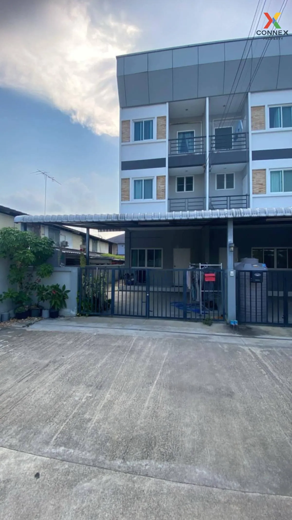 For Rent Townhome for rent,Athletes Village , Thap Chang , Saphan 1