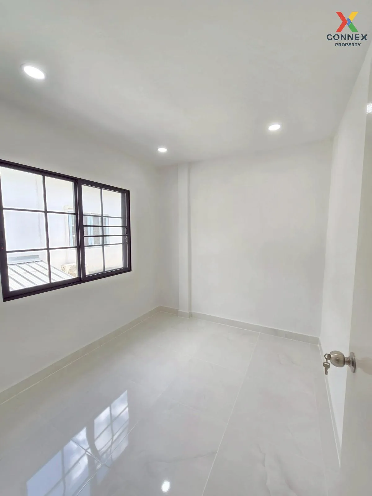 ขายทาวน์เฮ้าส์/ทาวน์โฮม  นริศรา คลอง 11 บึงน้ำรักษ์ ธัญบุรี ปทุมธ