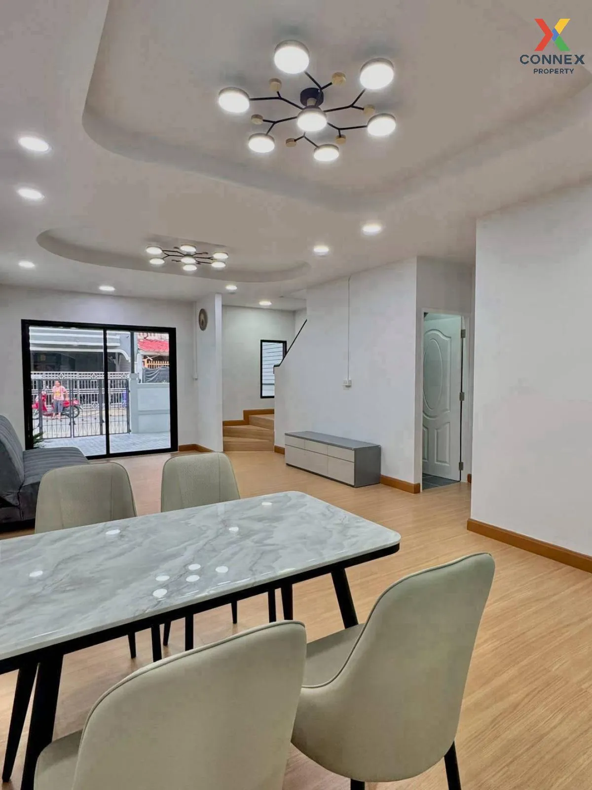 ขายทาวน์เฮ้าส์/ทาวน์โฮม  บ้านบัวทอง 2 รีโนเวทใหม่ บางรักพัฒนา บาง