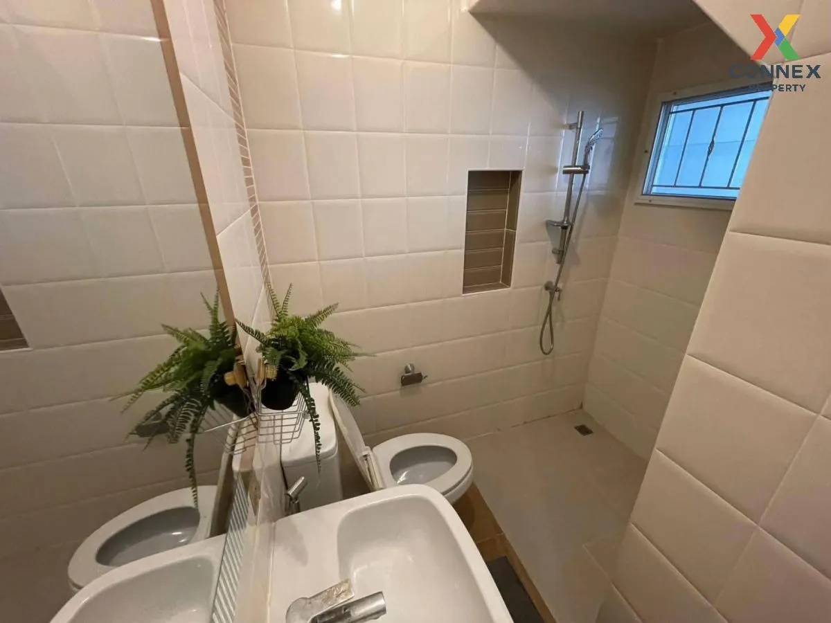 For Rent Townhouse/Townhome  , Golden Town Bangna-Suanluang , Dok