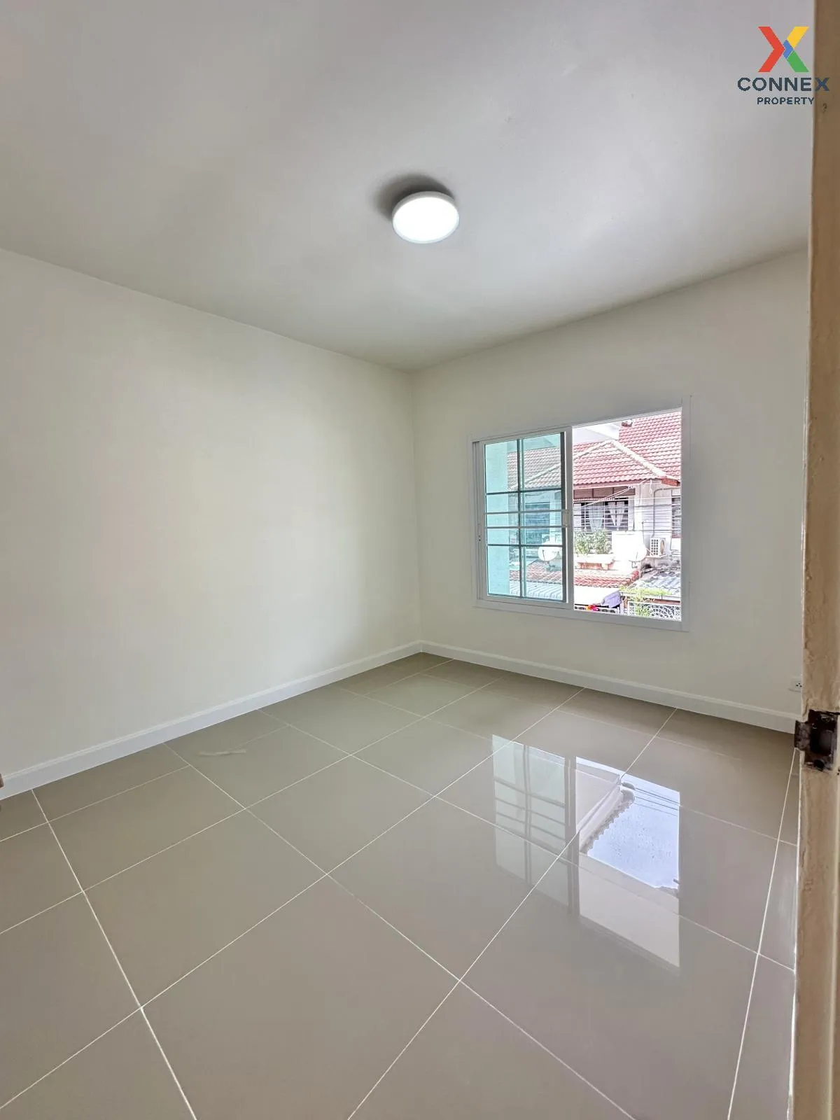 ขายทาวน์เฮ้าส์/ทาวน์โฮม  บ้านพรธิสาร 5 ลำผักกูด ธัญบุรี ปทุมธานี  ขายทาวน์เฮ้าส์/ทาวน์โฮม  บ้านพรธิสาร 5 ลำผักกูด ธัญบุรี ปทุมธานี