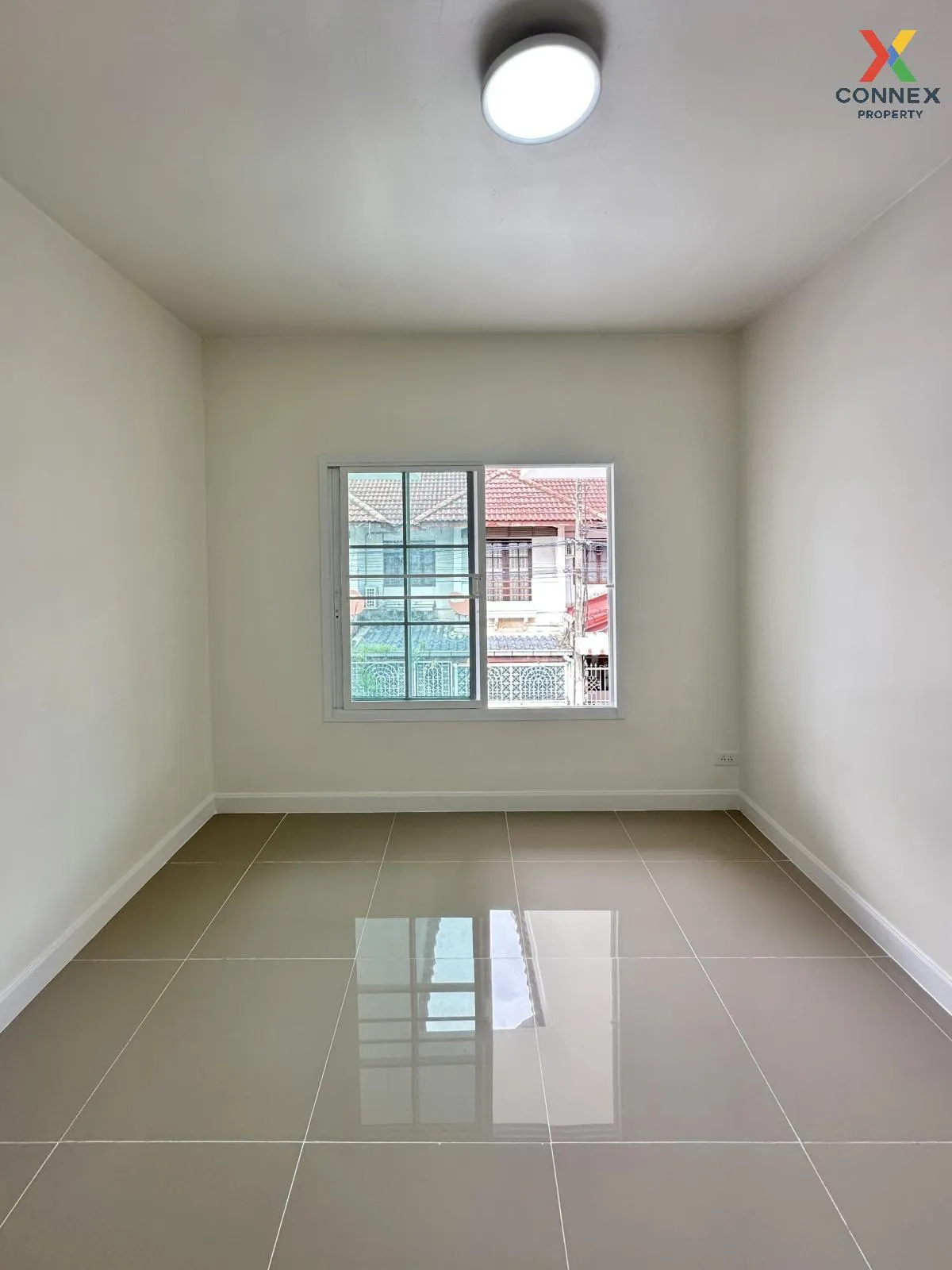 ขายทาวน์เฮ้าส์/ทาวน์โฮม  บ้านพรธิสาร 5 ลำผักกูด ธัญบุรี ปทุมธานี  ขายทาวน์เฮ้าส์/ทาวน์โฮม  บ้านพรธิสาร 5 ลำผักกูด ธัญบุรี ปทุมธานี