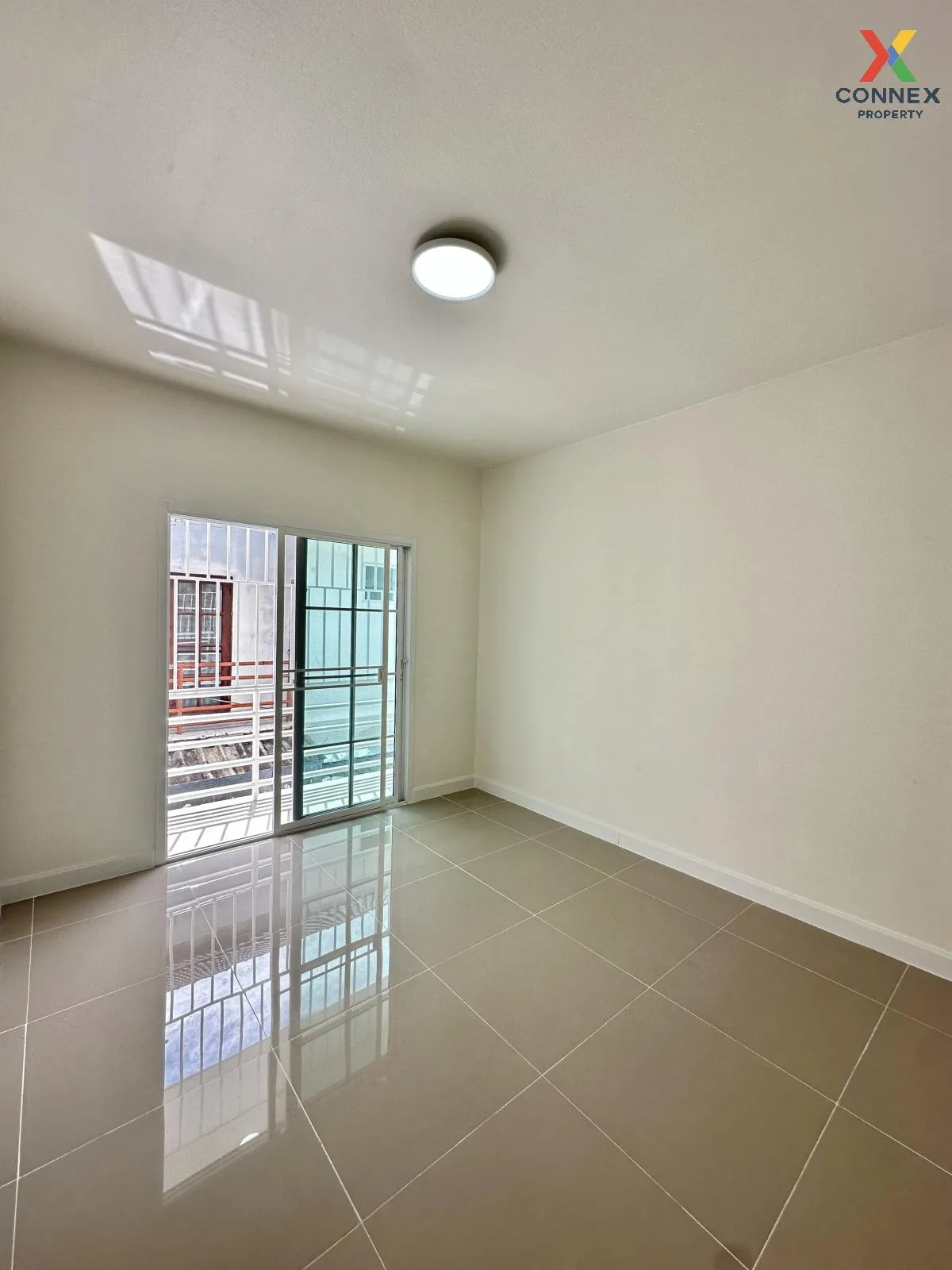 ขายทาวน์เฮ้าส์/ทาวน์โฮม  บ้านพรธิสาร 5 ลำผักกูด ธัญบุรี ปทุมธานี  ขายทาวน์เฮ้าส์/ทาวน์โฮม  บ้านพรธิสาร 5 ลำผักกูด ธัญบุรี ปทุมธานี