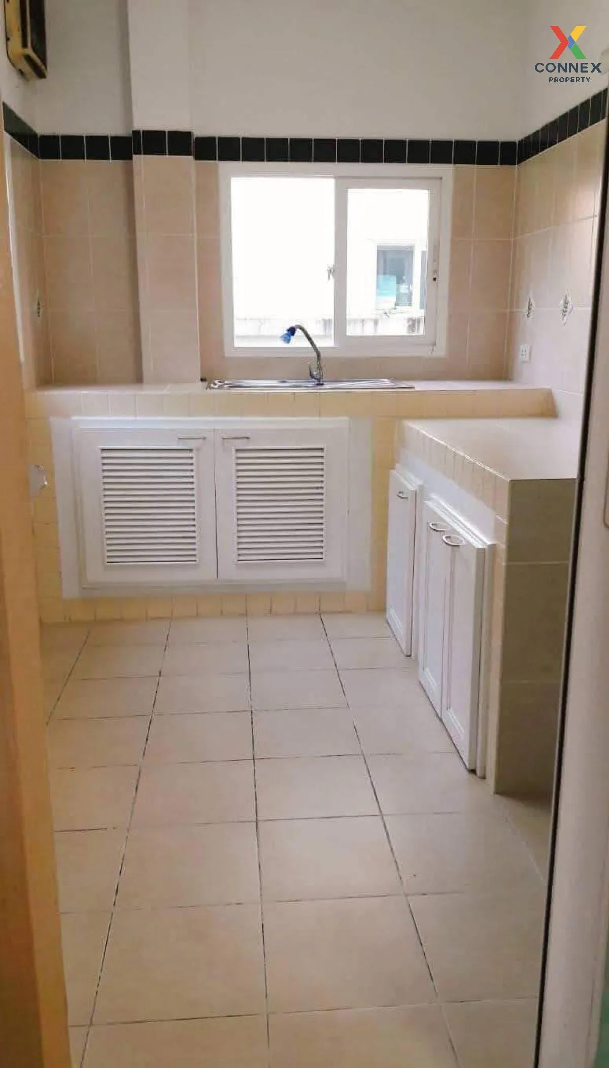 For Sale House , The Centro Rattanathibet , wide frontage , MRT-B