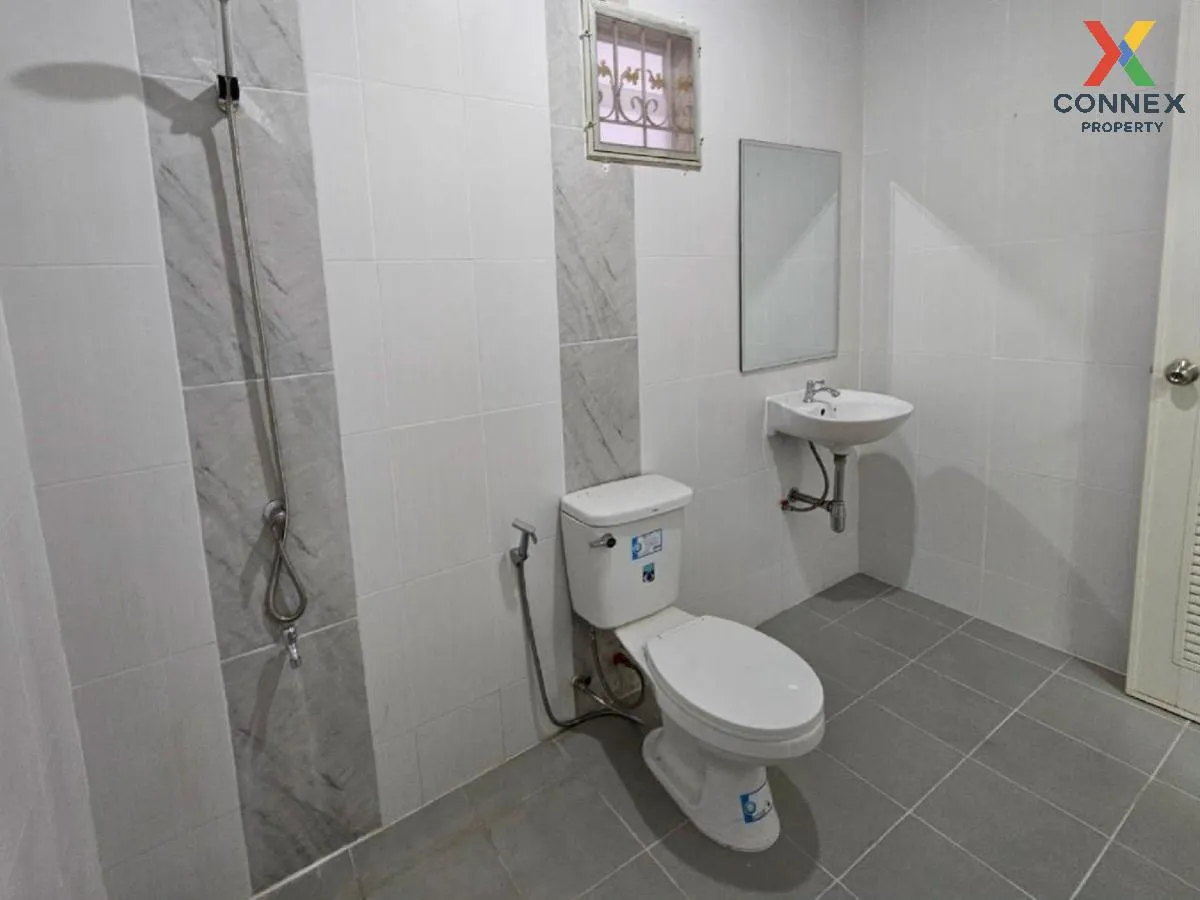 For Sale Townhouse/Townhome  , Pruksa 34 Panalee , Na Kluea , Phr