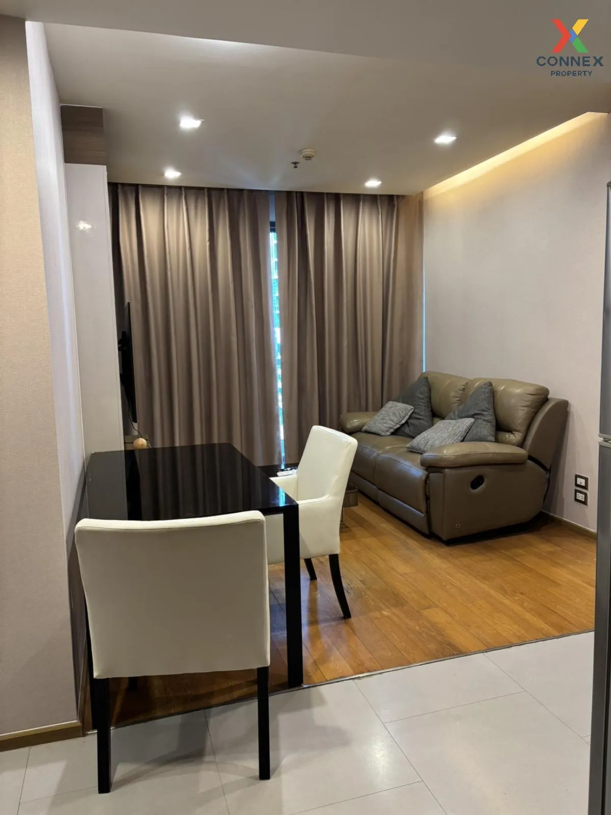 For Rent Condo , The Address Sathorn , BTS-Saint Louis , Silom ,  2