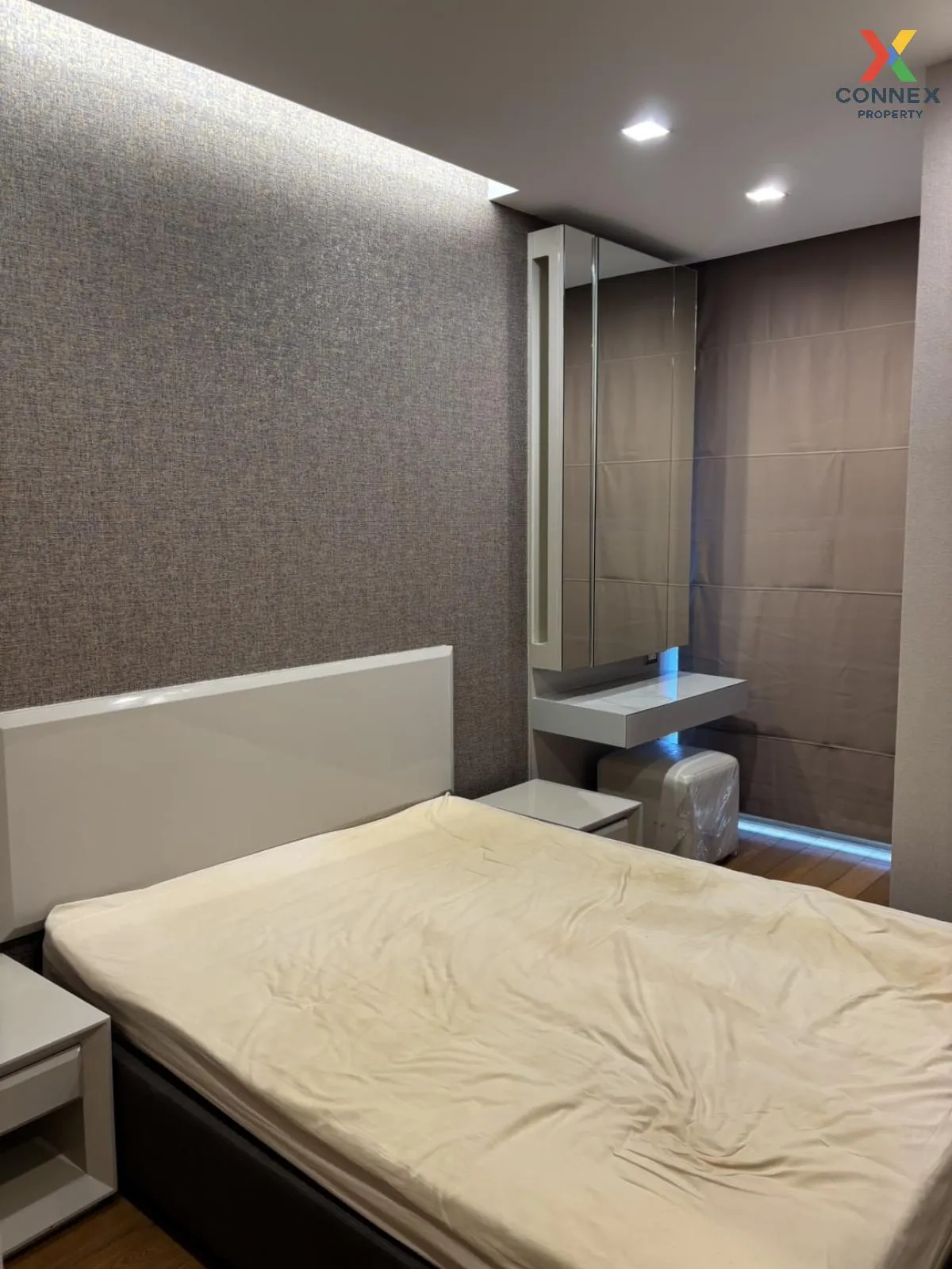 For Rent Condo , The Address Sathorn , BTS-Saint Louis , Silom , 