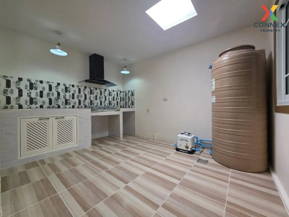 For Sale Townhouse/Townhome  , Baan Arsa House 5 , newly renovate