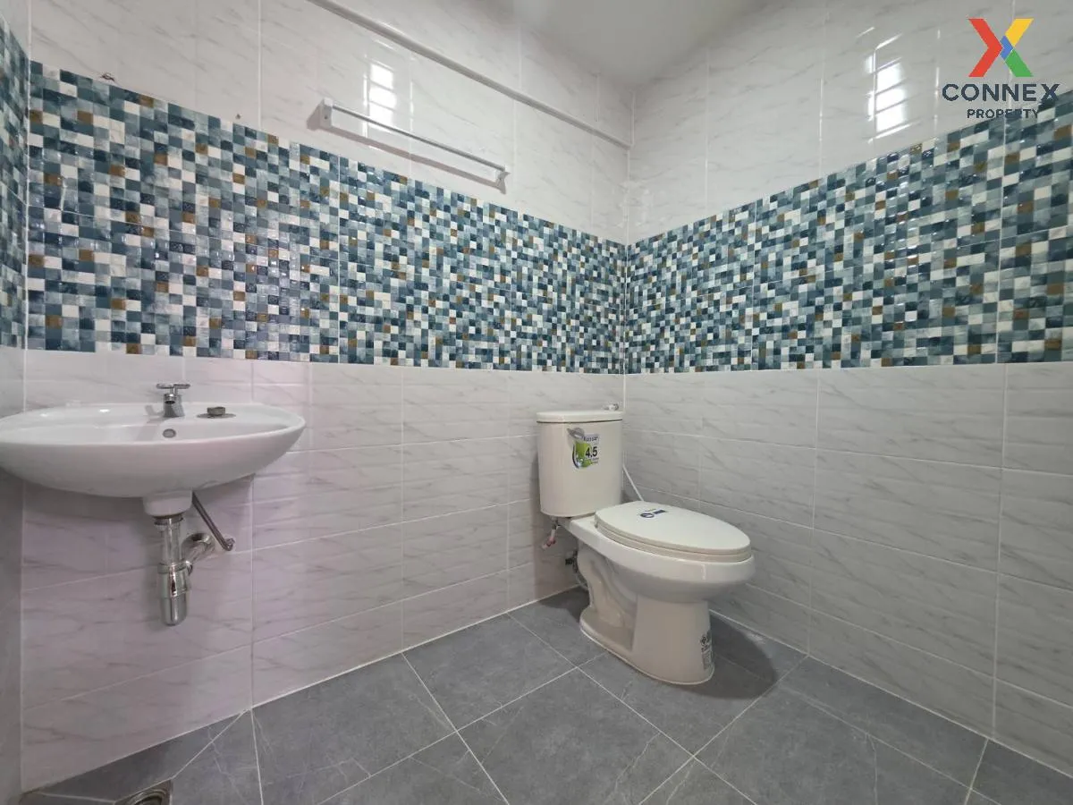 For Sale Townhouse/Townhome  , Baan Arsa House 5 , newly renovate