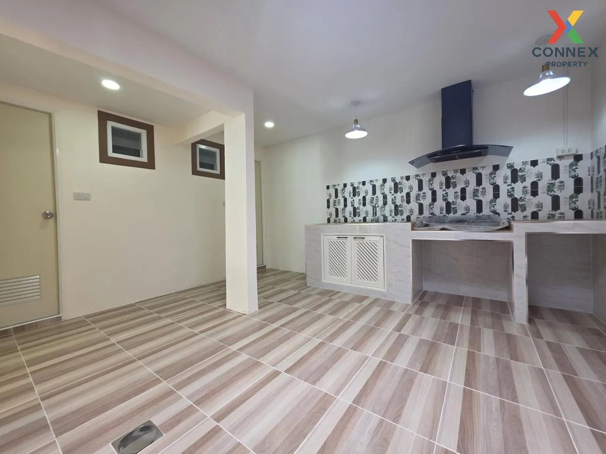 For Sale Townhouse/Townhome  , Baan Arsa House 5 , Bang Yai , Ban