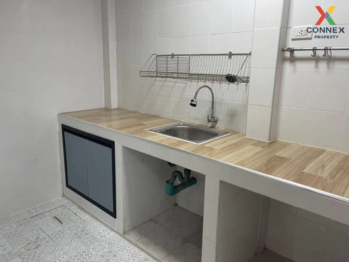 For Sale Townhouse/Townhome  , Park Gallery Srinakarin , wide fro