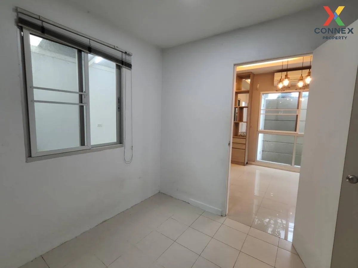 For Sale Townhouse/Townhome  , Baan Lumpini Town Ville Permsin - 
