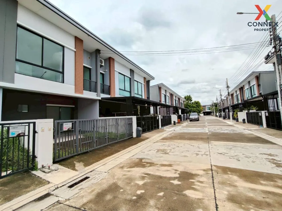 For Sale Townhouse/Townhome  , Unio Town Phetkasem 110 , wide fro For Sale Townhouse/Townhome  , Unio Town Phetkasem 110 , wide fro 2